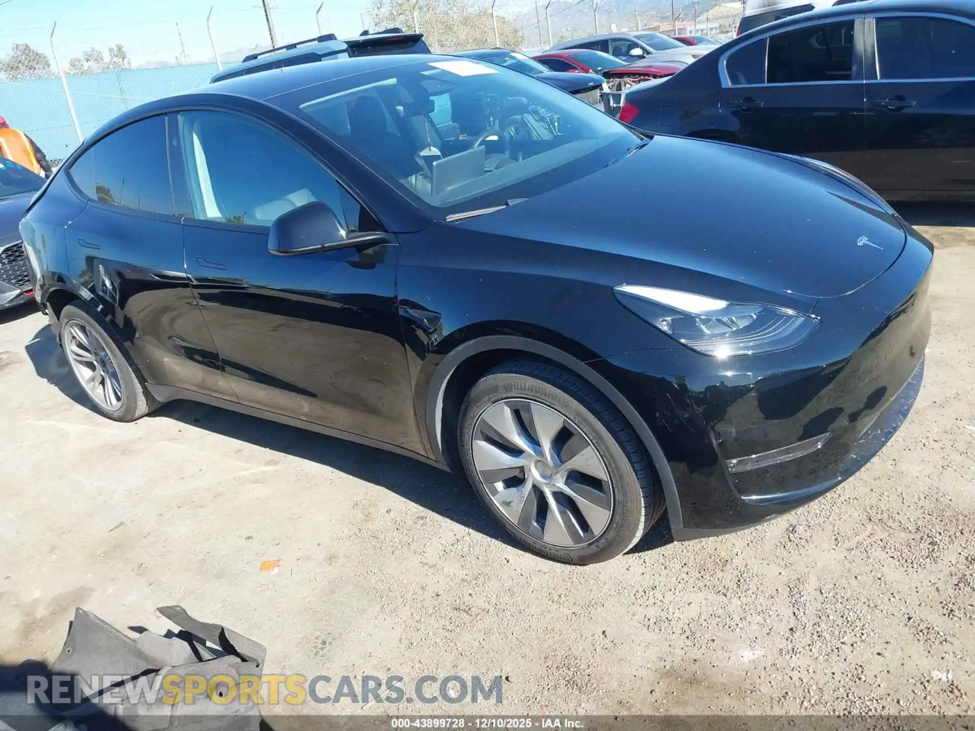 1 Photograph of a damaged car 7SAYGDED3PF948392 TESLA MODEL Y 2023