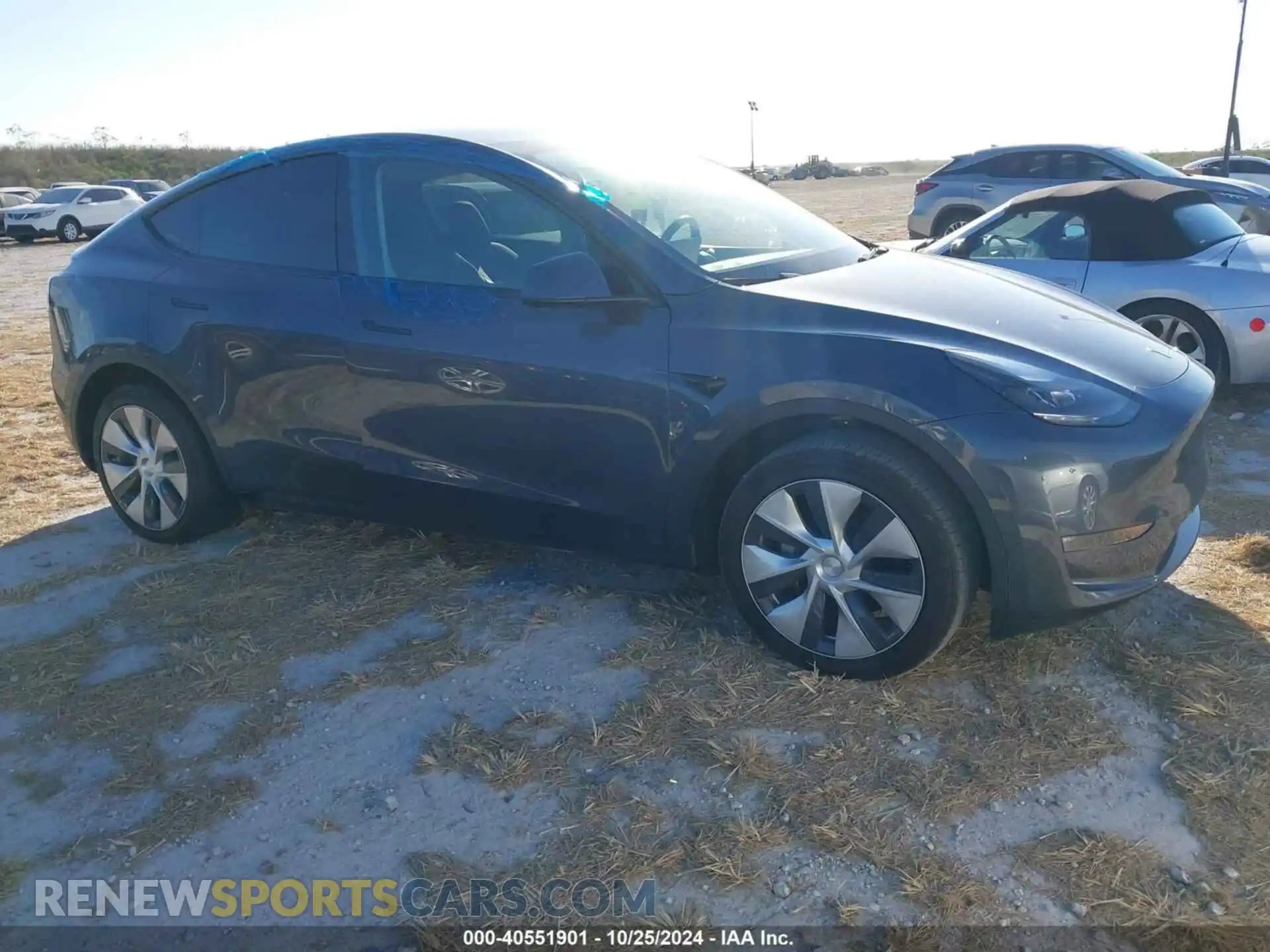 1 Photograph of a damaged car 7SAYGDED3PF963961 TESLA MODEL Y 2023