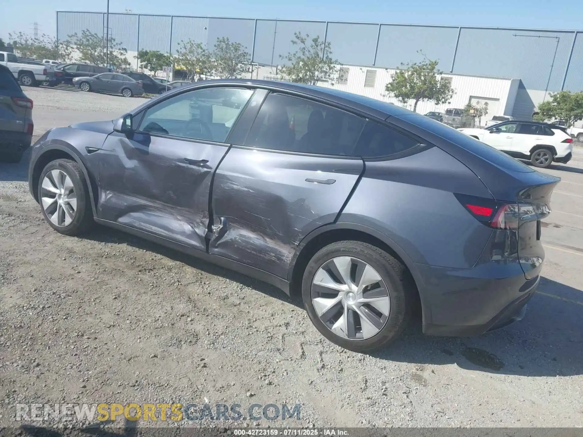 3 Photograph of a damaged car 7SAYGDED4PF966724 TESLA MODEL Y 2023