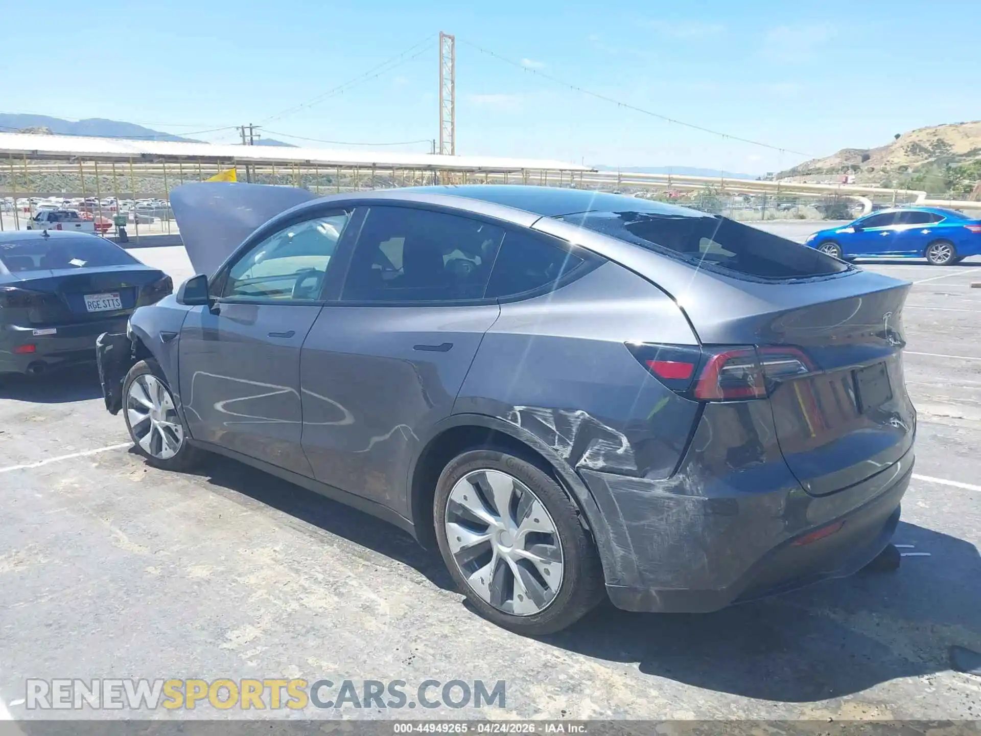 3 Photograph of a damaged car 7SAYGDED4PF979411 TESLA MODEL Y 2023