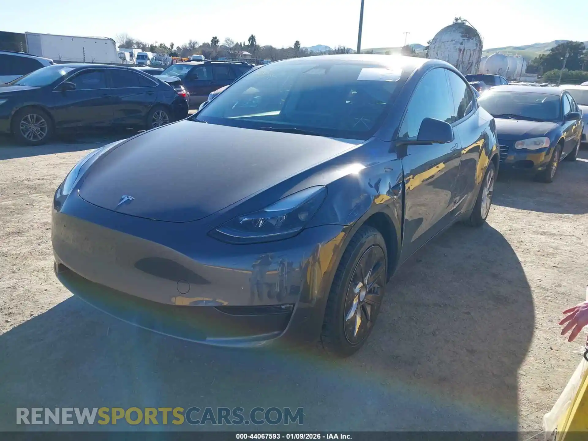 2 Photograph of a damaged car 7SAYGDED5PF942111 TESLA MODEL Y 2023