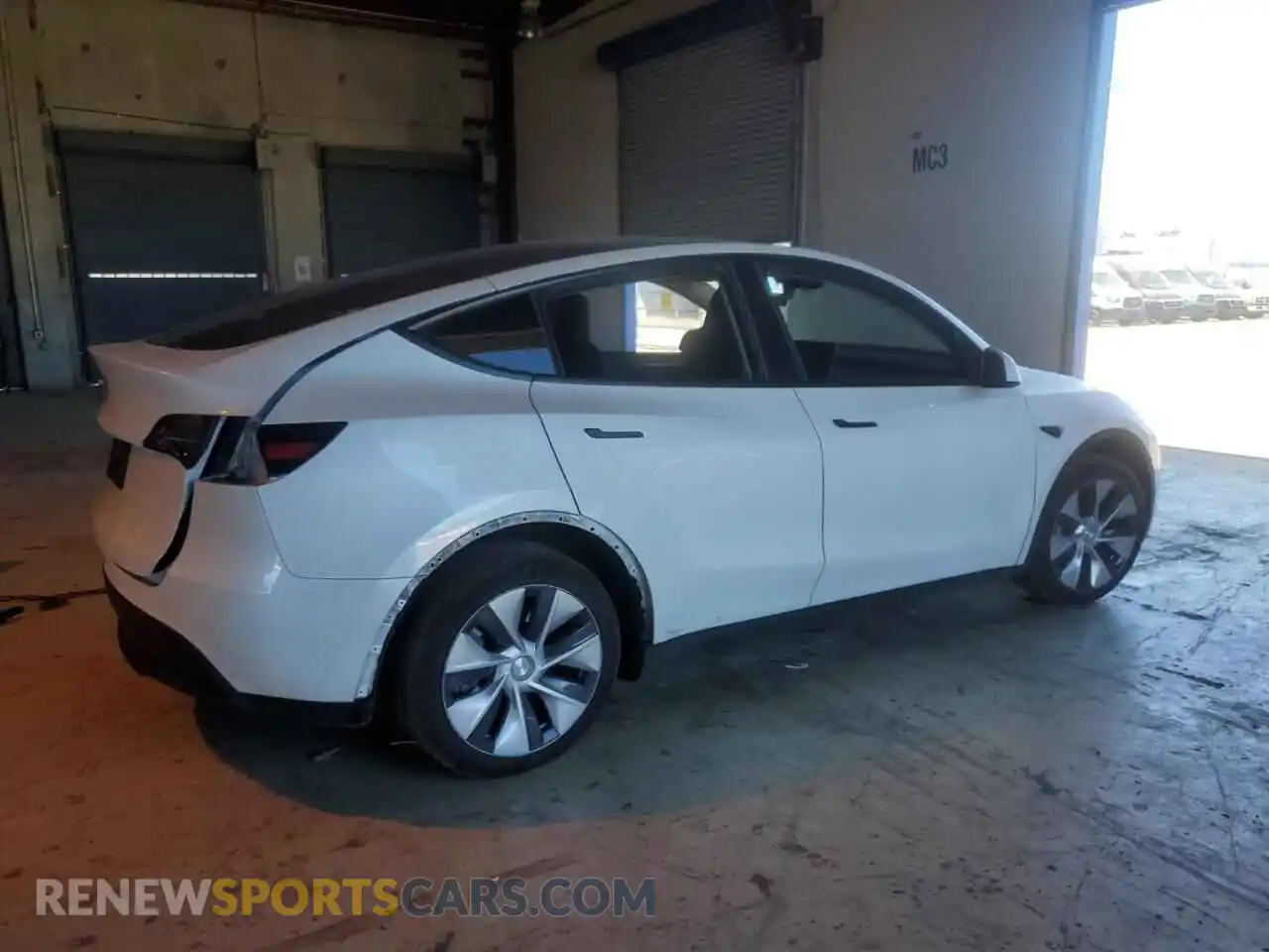 3 Photograph of a damaged car 7SAYGDED6PF941095 TESLA MODEL Y 2023