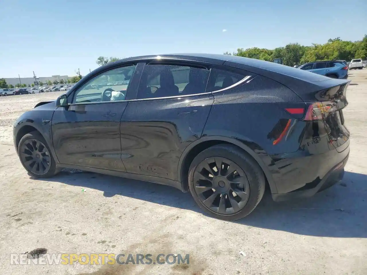 2 Photograph of a damaged car 7SAYGDED6PF950203 TESLA MODEL Y 2023