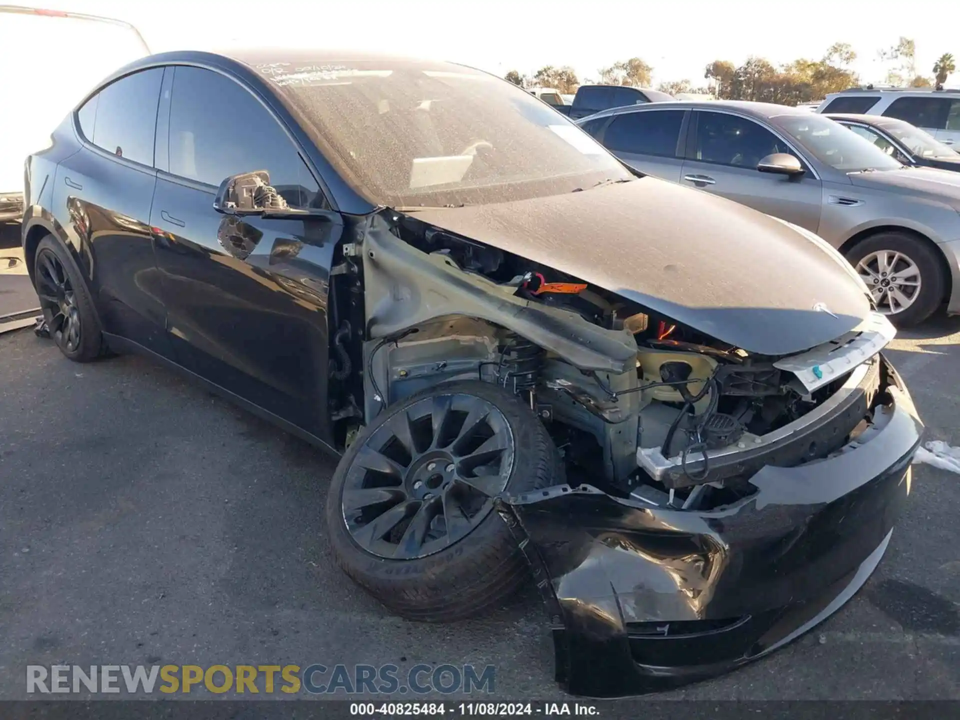 1 Фотография поврежденного автомобиля 7SAYGDED7PF947018 TESLA MODEL Y 2023