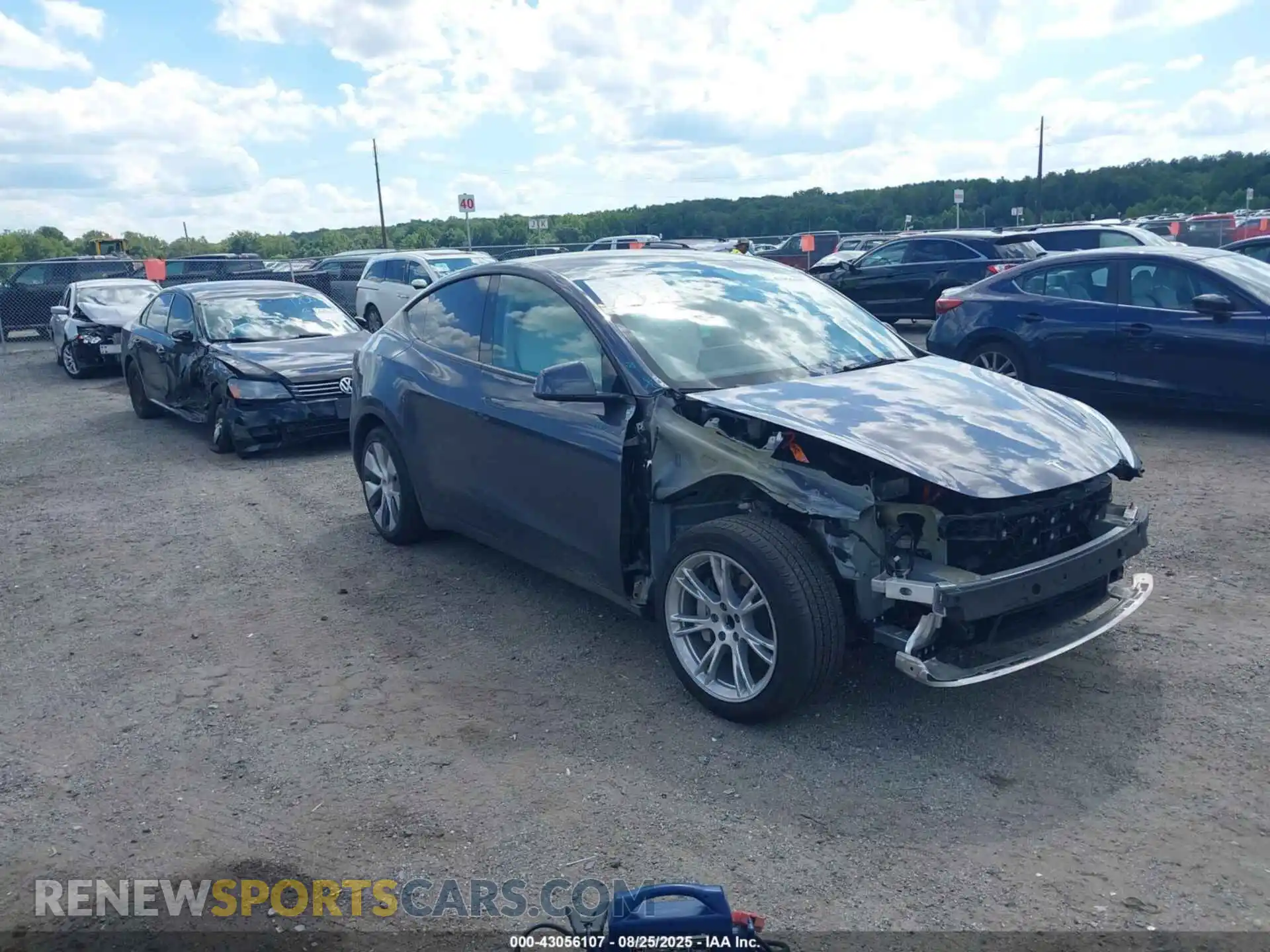 1 Photograph of a damaged car 7SAYGDED7PF958066 TESLA MODEL Y 2023