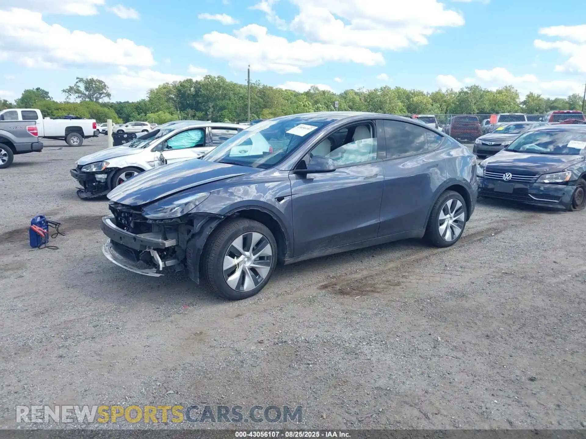 2 Photograph of a damaged car 7SAYGDED7PF958066 TESLA MODEL Y 2023
