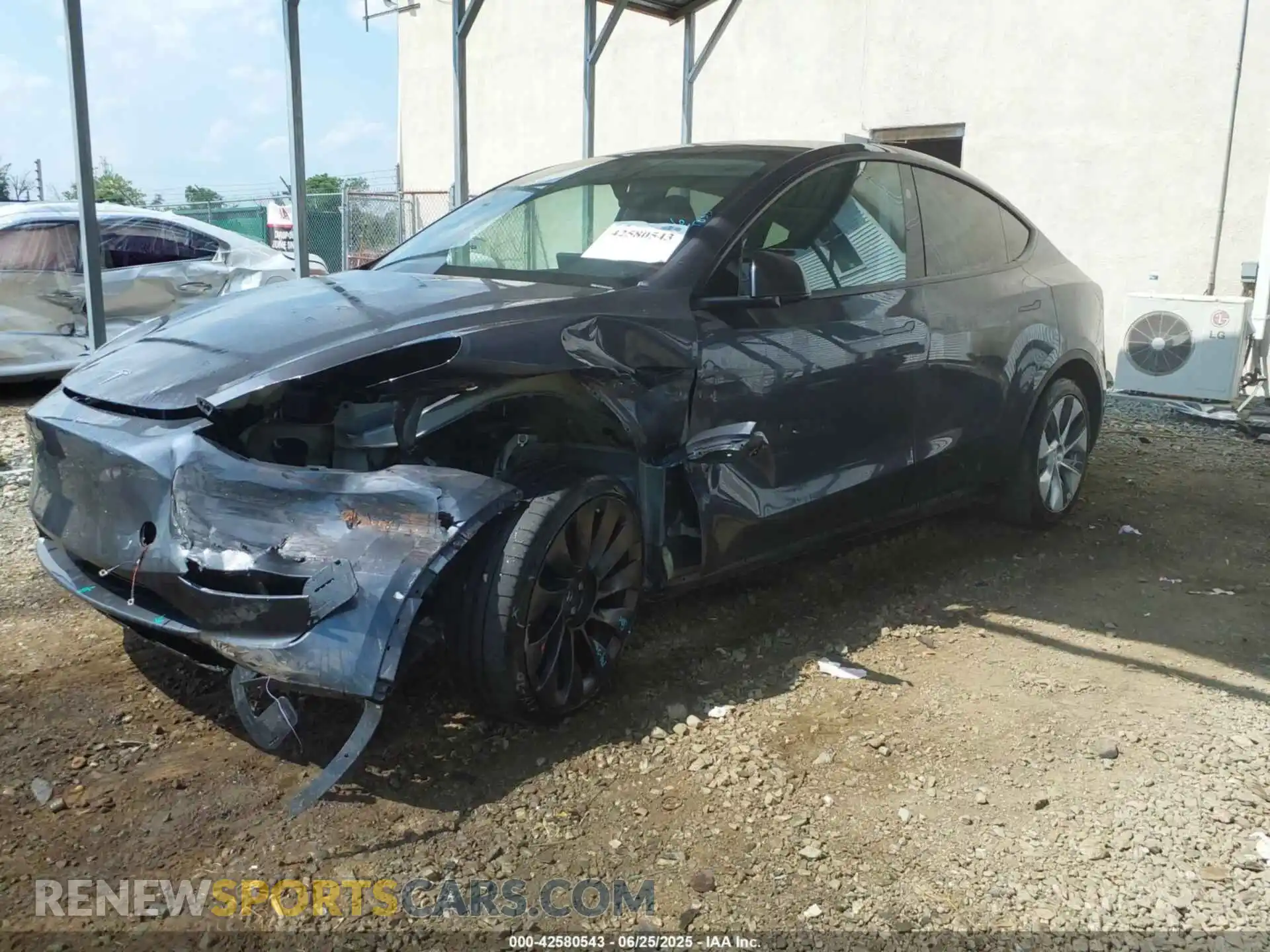 2 Photograph of a damaged car 7SAYGDED8PF923374 TESLA MODEL Y 2023