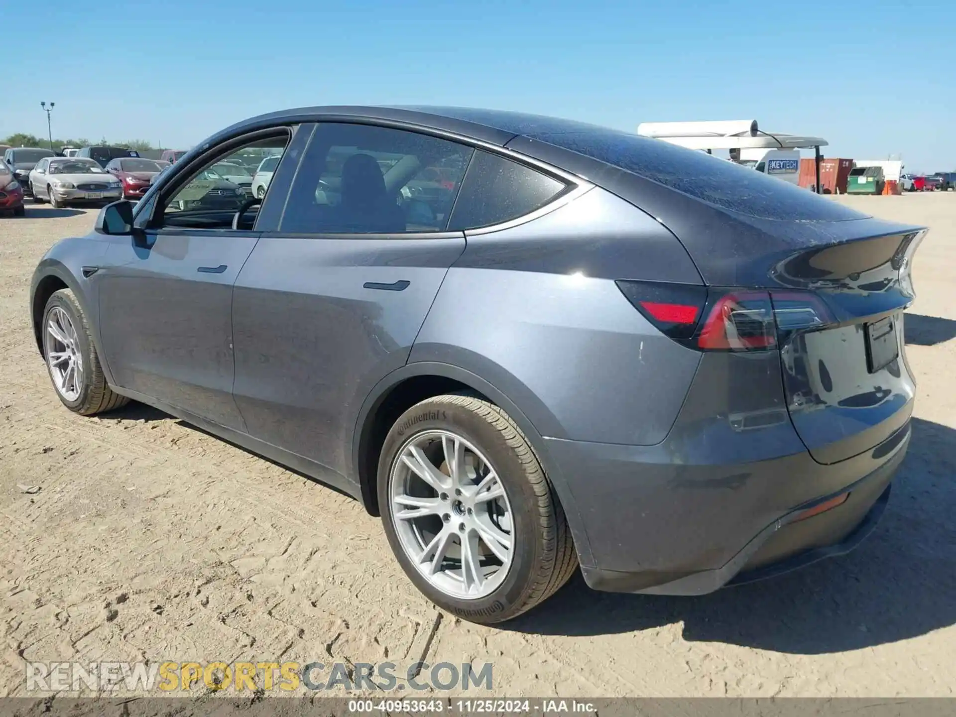 3 Photograph of a damaged car 7SAYGDED8PF944970 TESLA MODEL Y 2023