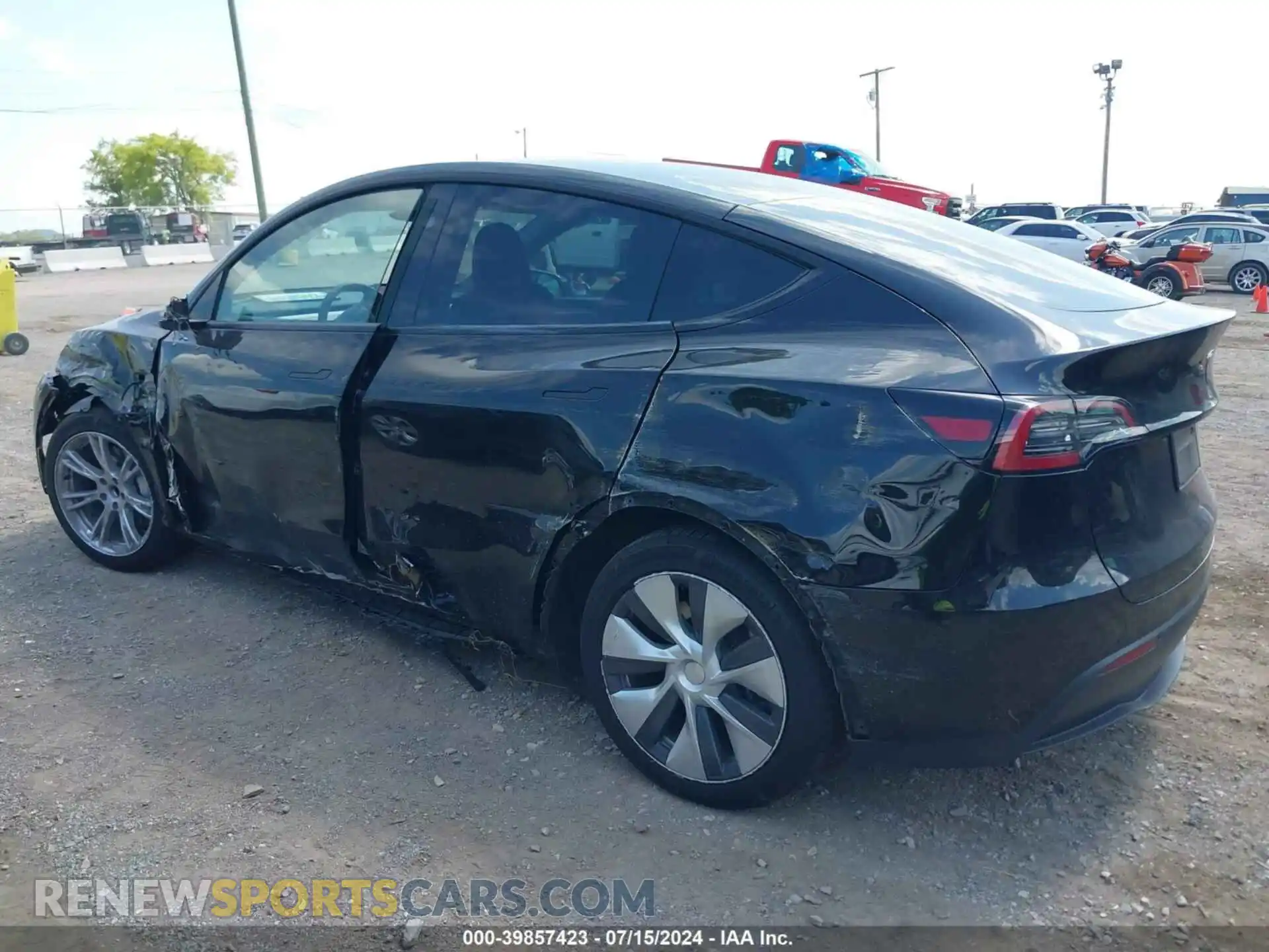 3 Photograph of a damaged car 7SAYGDED8PF956018 TESLA MODEL Y 2023