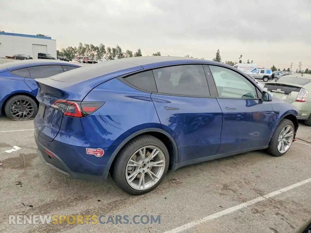 3 Photograph of a damaged car 7SAYGDED8PF957377 TESLA MODEL Y 2023