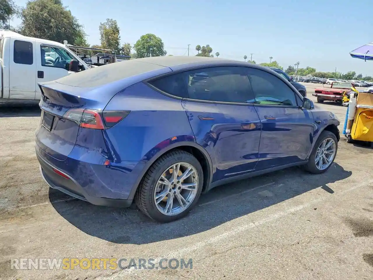 3 Photograph of a damaged car 7SAYGDED8PF960571 TESLA MODEL Y 2023