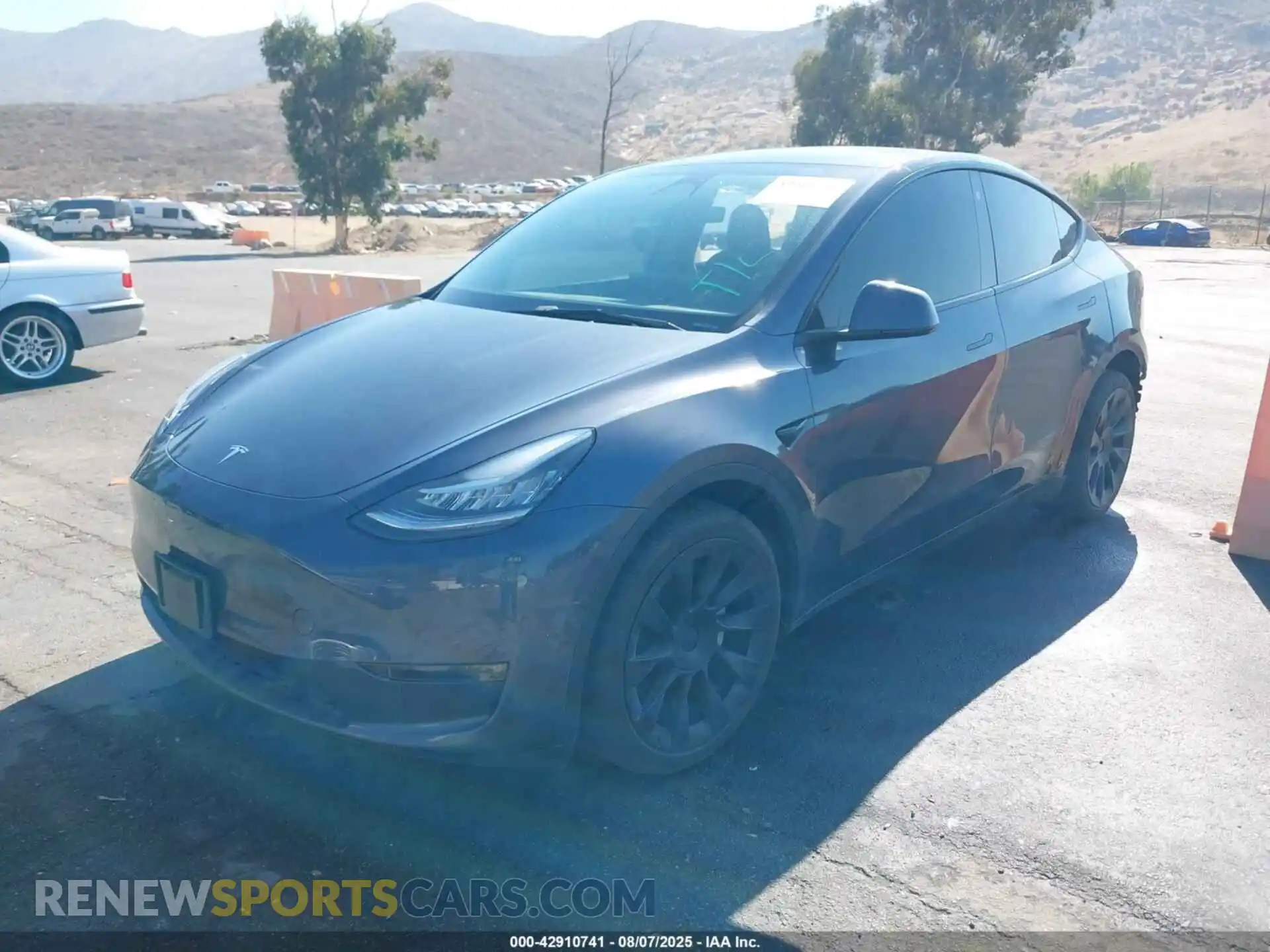 2 Photograph of a damaged car 7SAYGDEE0PA128759 TESLA MODEL Y 2023
