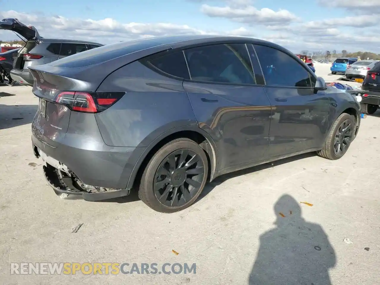 3 Photograph of a damaged car 7SAYGDEE0PA160837 TESLA MODEL Y 2023