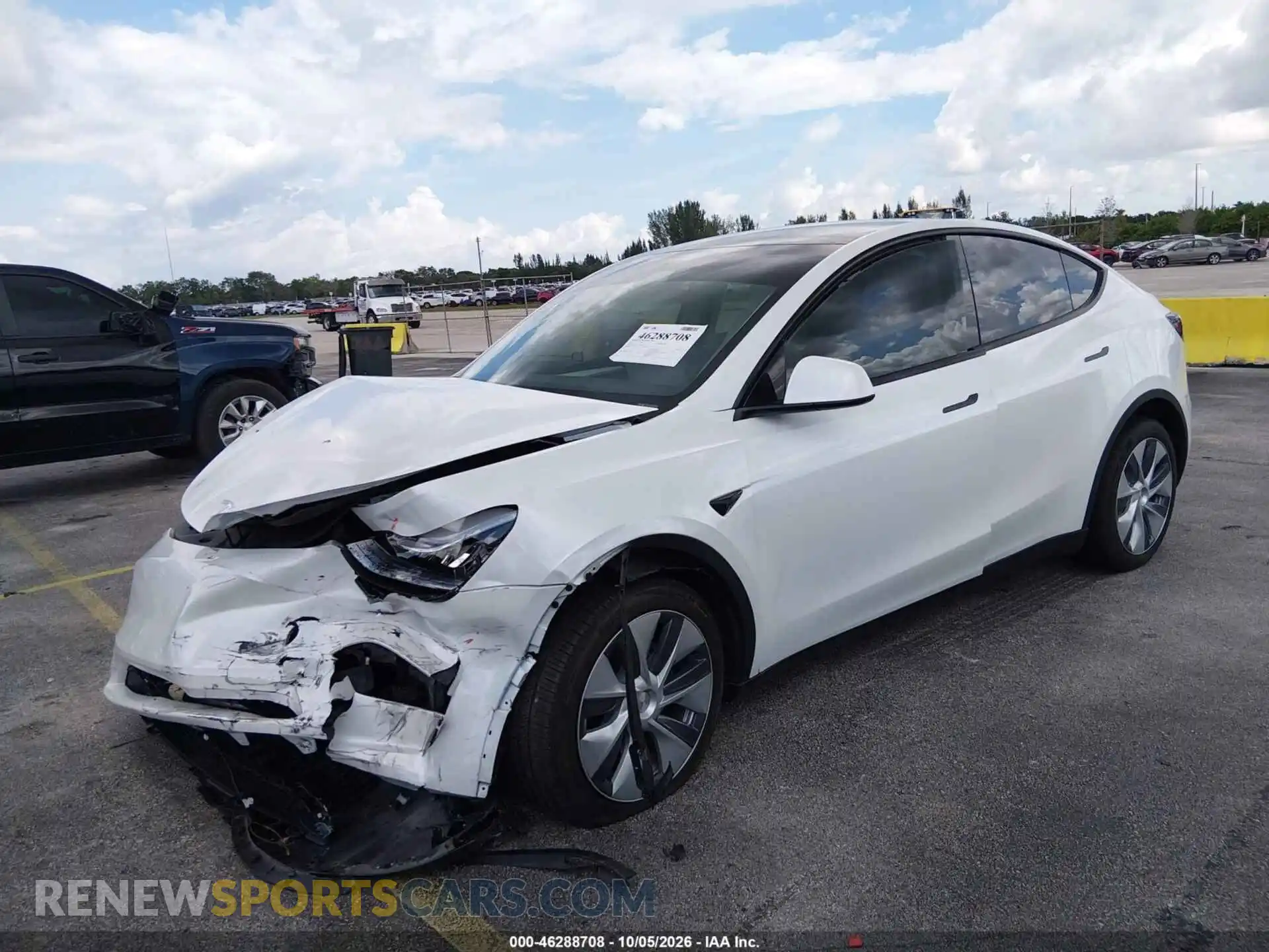 2 Photograph of a damaged car 7SAYGDEE0PA161437 TESLA MODEL Y 2023