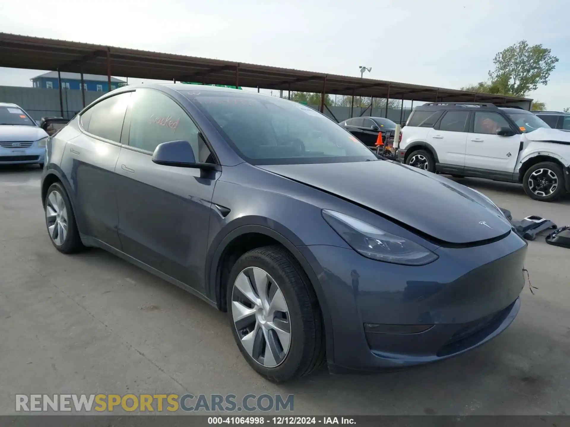 1 Photograph of a damaged car 7SAYGDEE0PA170249 TESLA MODEL Y 2023