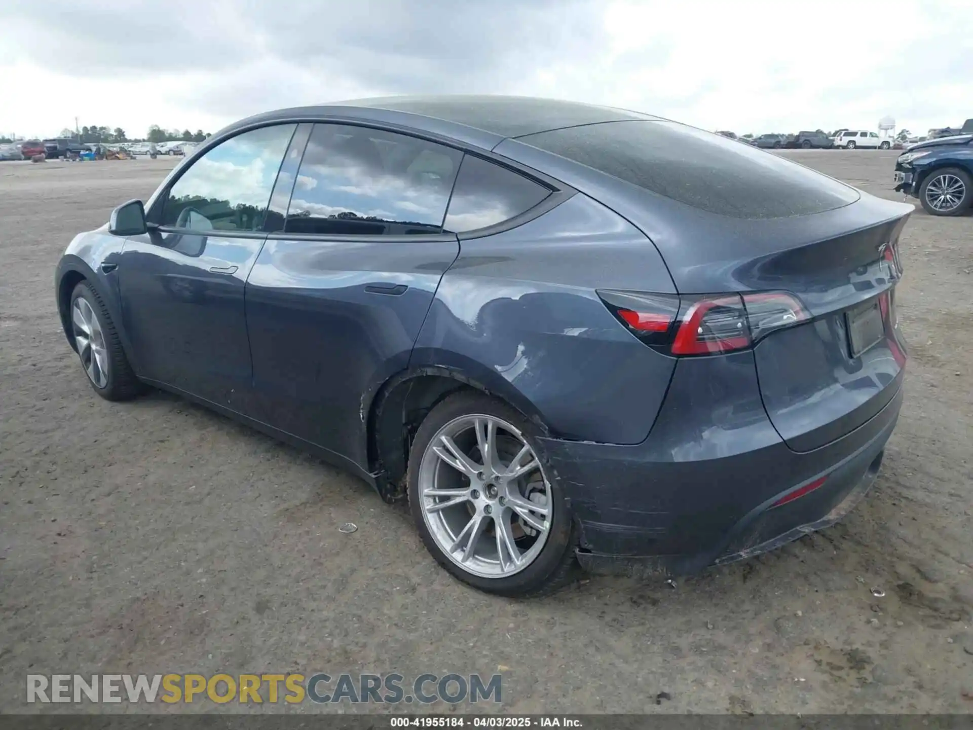 3 Photograph of a damaged car 7SAYGDEE0PA177332 TESLA MODEL Y 2023