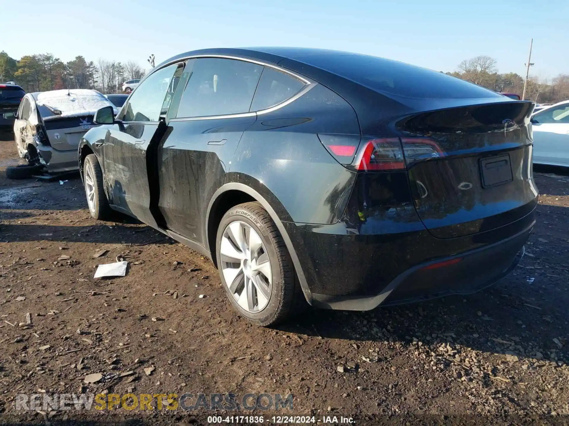3 Photograph of a damaged car 7SAYGDEE0PA180294 TESLA MODEL Y 2023