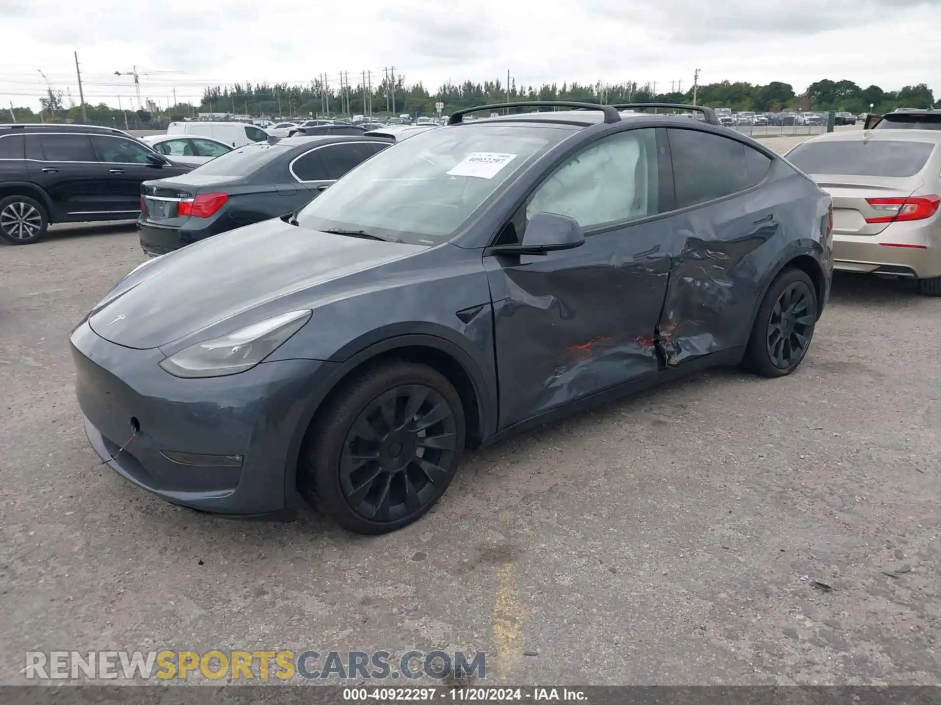 2 Photograph of a damaged car 7SAYGDEE0PA194633 TESLA MODEL Y 2023