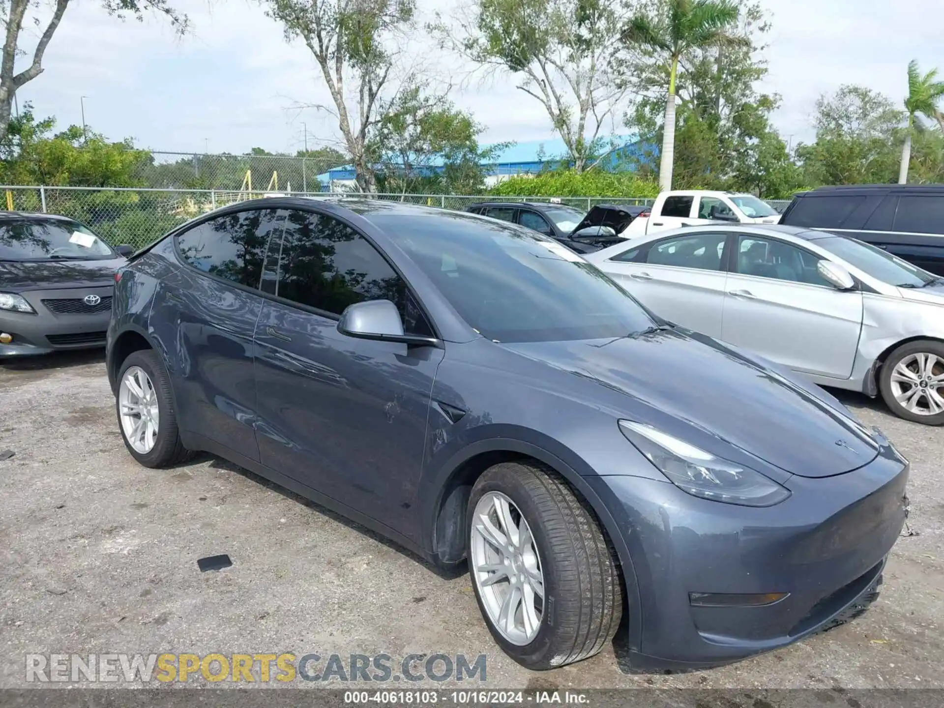 1 Photograph of a damaged car 7SAYGDEE0PA203170 TESLA MODEL Y 2023
