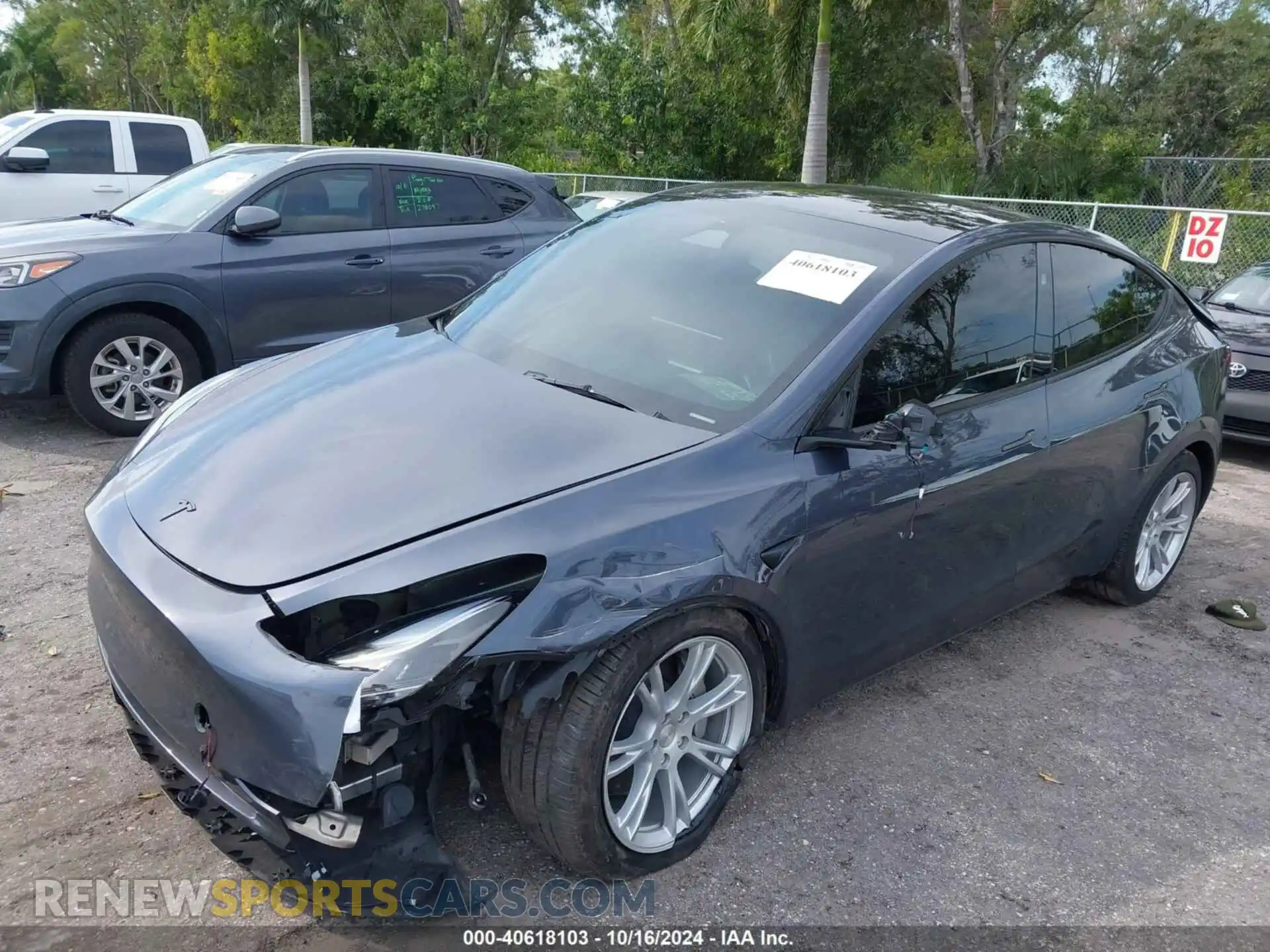 2 Photograph of a damaged car 7SAYGDEE0PA203170 TESLA MODEL Y 2023