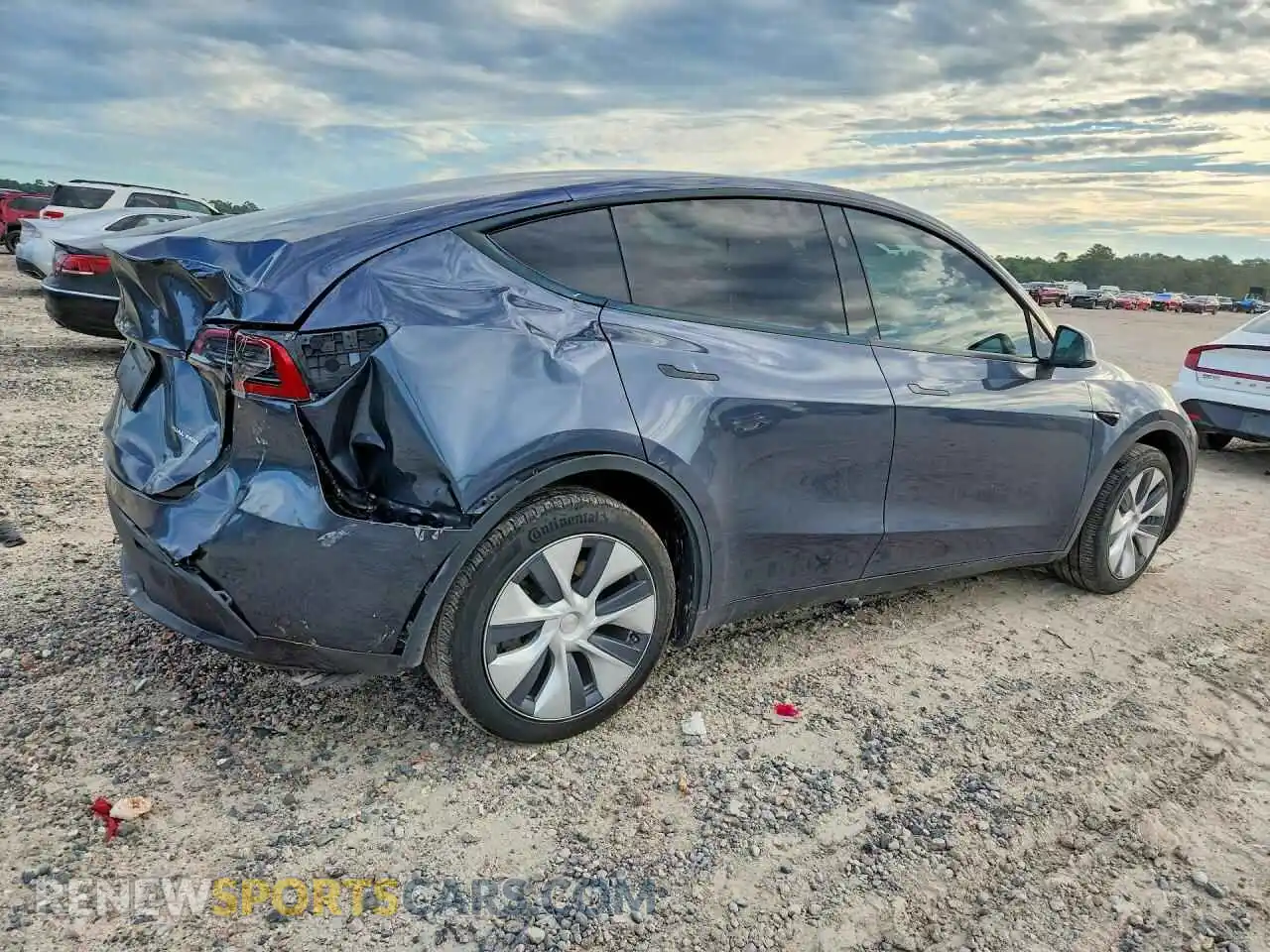 3 fotografías del automóvil dañado 7SAYGDEE0PA205789 TESLA MODEL Y 2023