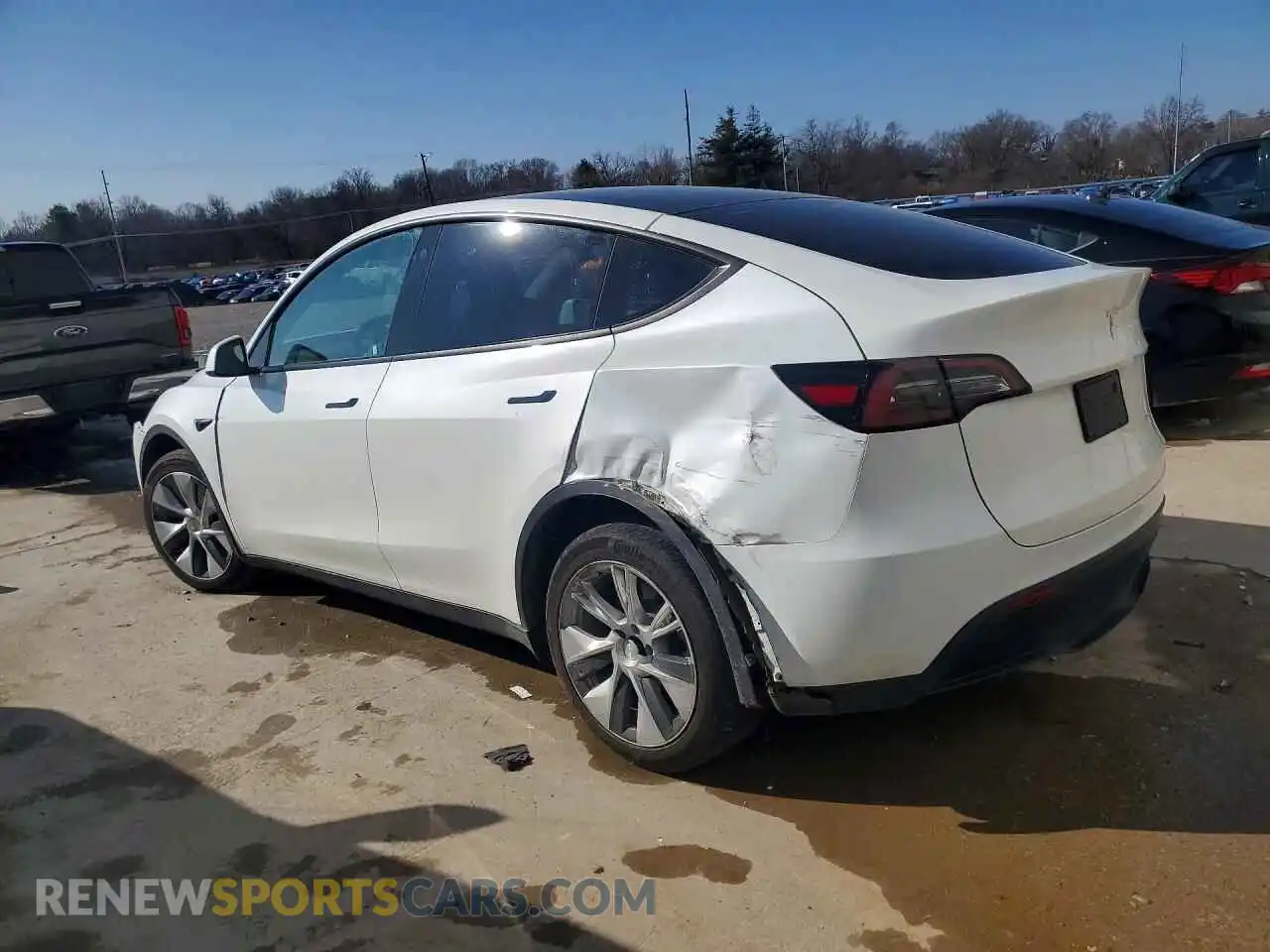 2 Photograph of a damaged car 7SAYGDEE0PF612059 TESLA MODEL Y 2023