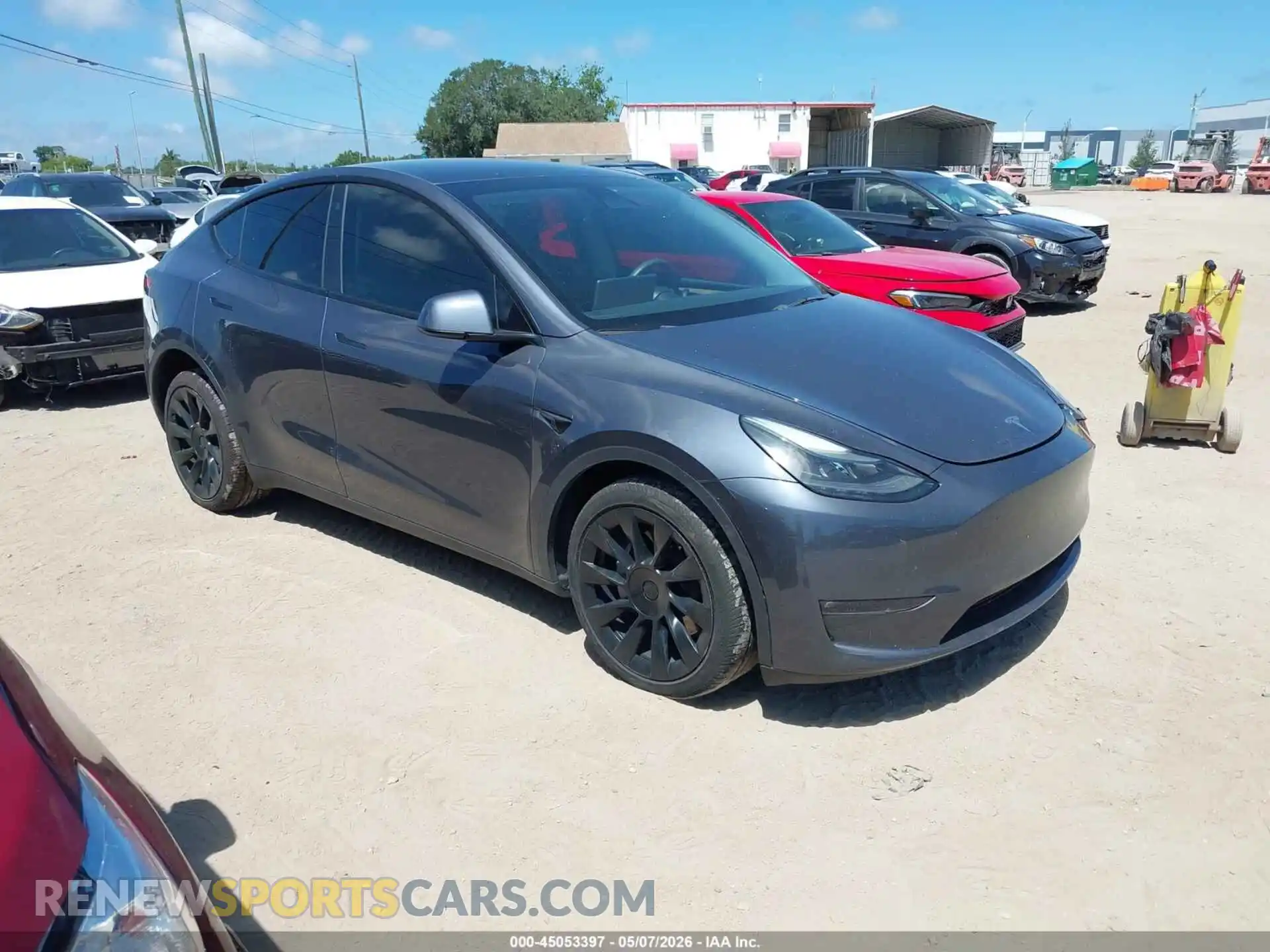 1 Photograph of a damaged car 7SAYGDEE0PF637382 TESLA MODEL Y 2023