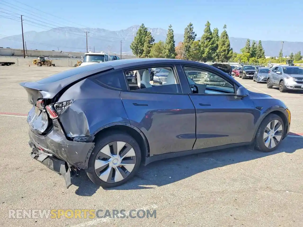 3 fotografías del automóvil dañado 7SAYGDEE0PF637835 TESLA MODEL Y 2023
