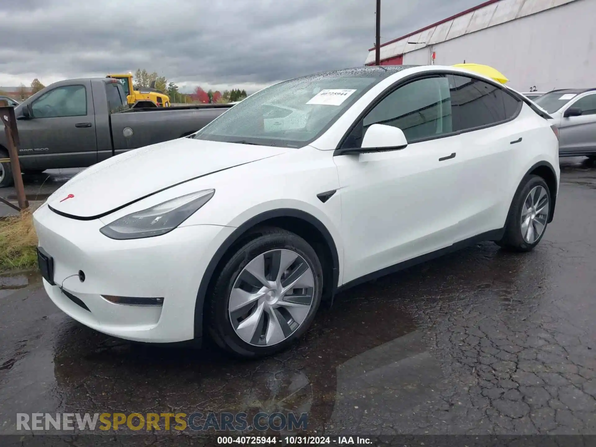 2 Photograph of a damaged car 7SAYGDEE0PF663755 TESLA MODEL Y 2023