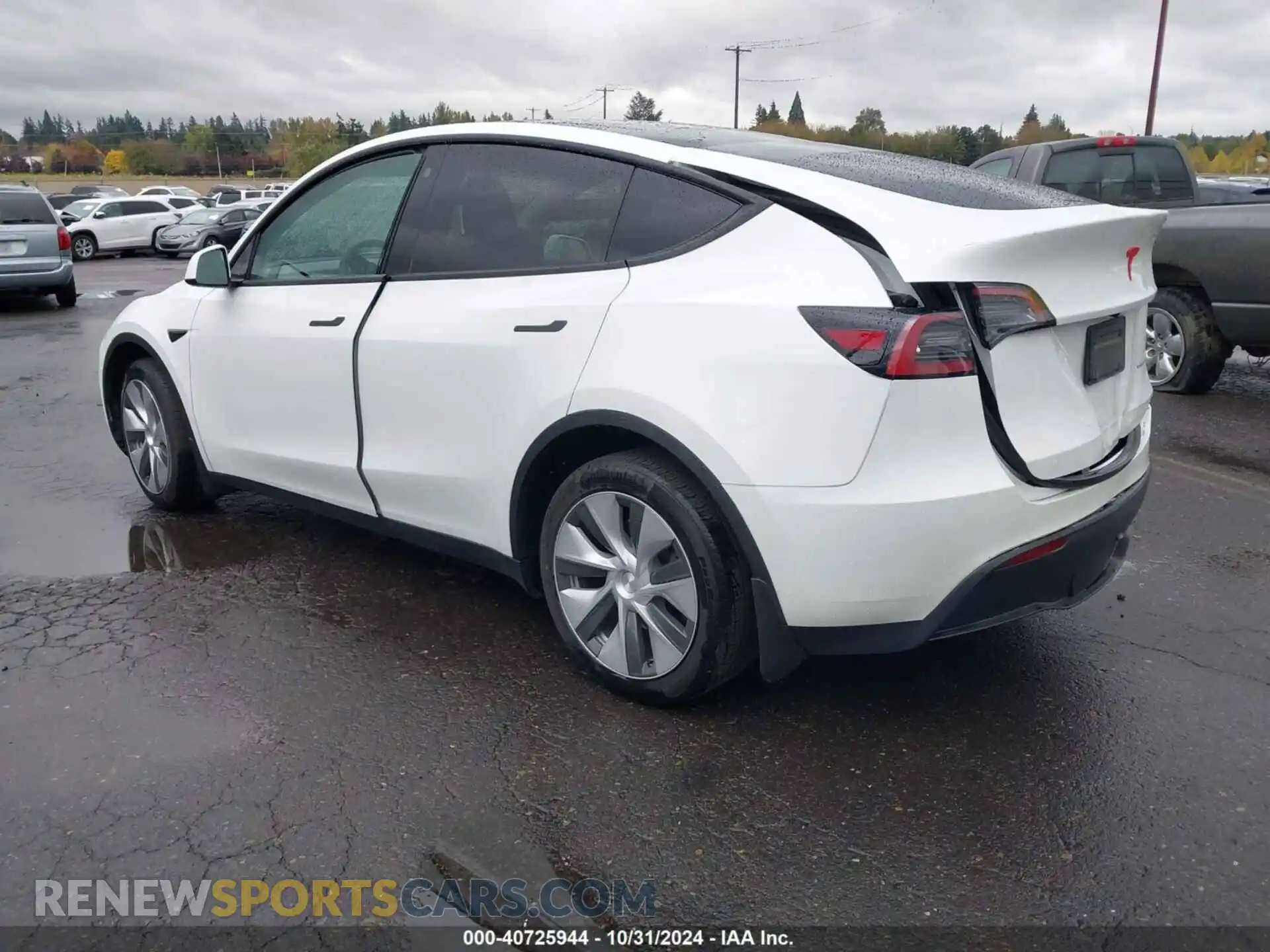 3 Photograph of a damaged car 7SAYGDEE0PF663755 TESLA MODEL Y 2023