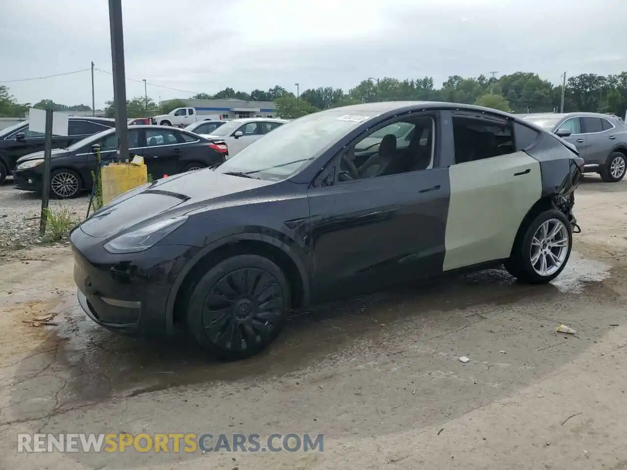 1 Photograph of a damaged car 7SAYGDEE0PF670818 TESLA MODEL Y 2023