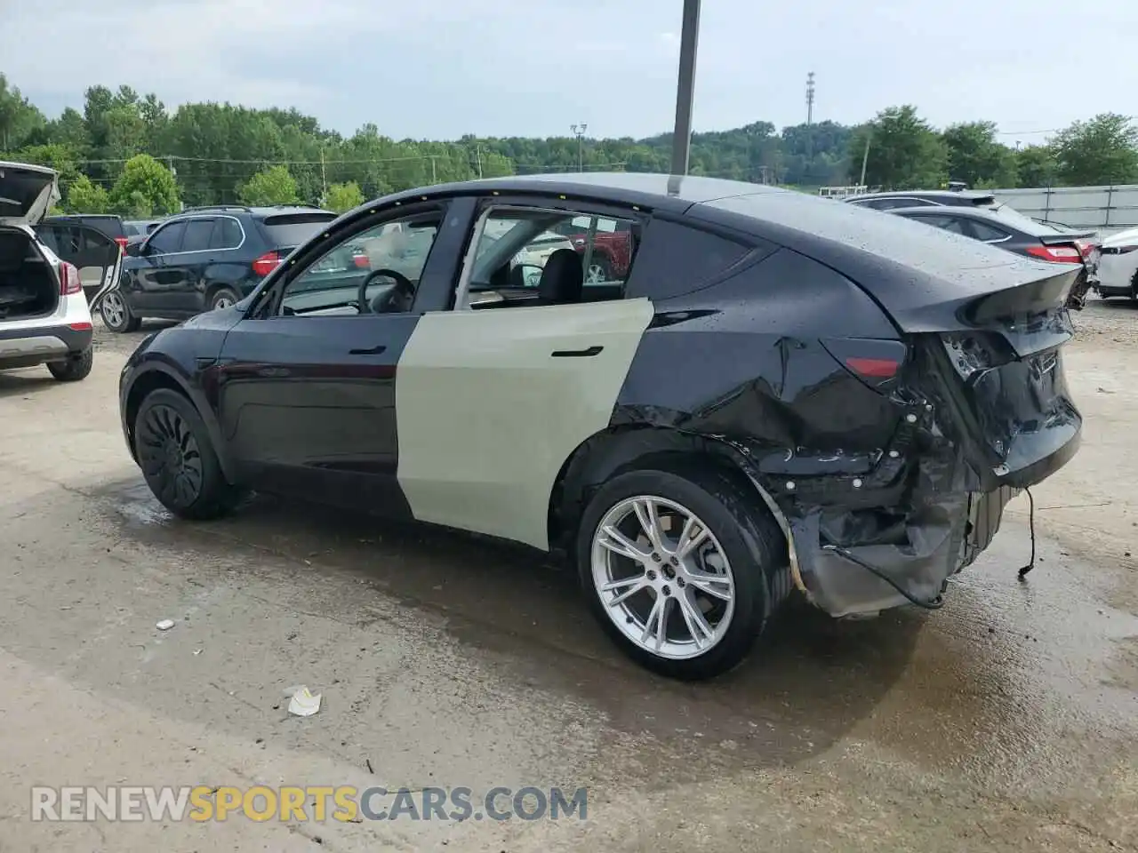 2 Photograph of a damaged car 7SAYGDEE0PF670818 TESLA MODEL Y 2023