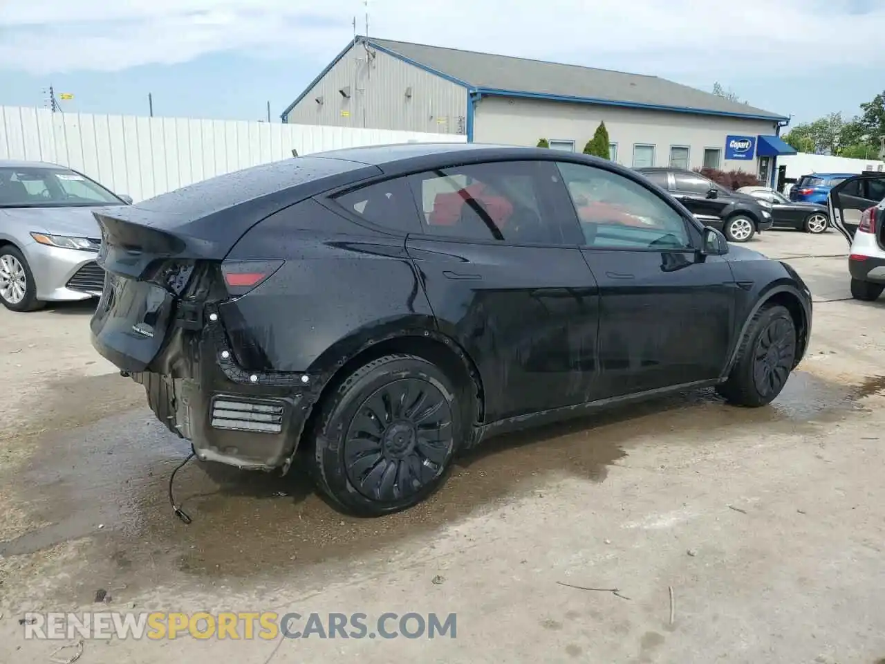 3 Photograph of a damaged car 7SAYGDEE0PF670818 TESLA MODEL Y 2023