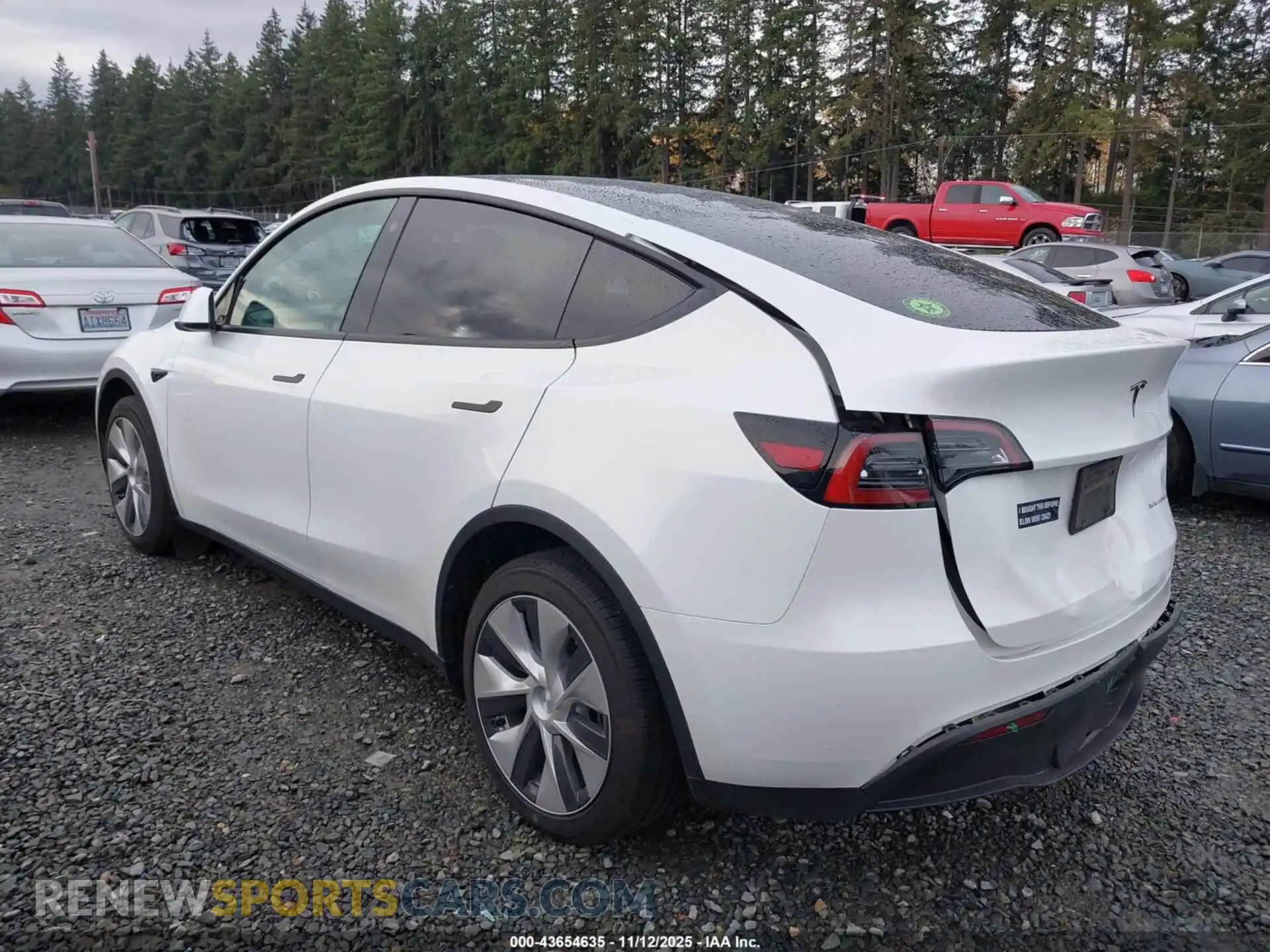3 Photograph of a damaged car 7SAYGDEE0PF754492 TESLA MODEL Y 2023