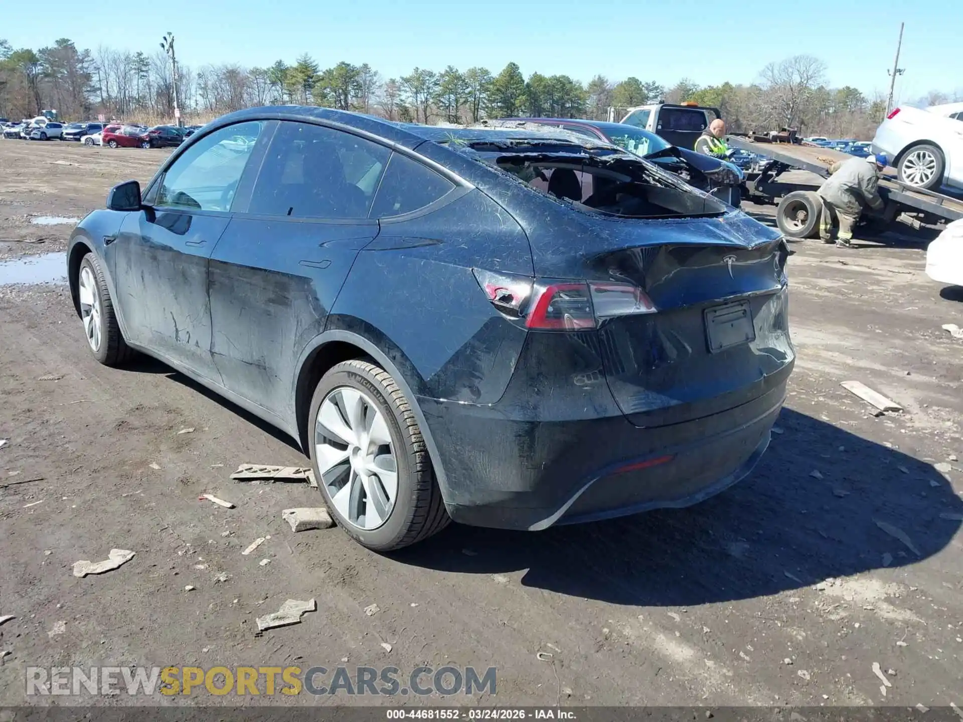 3 Photograph of a damaged car 7SAYGDEE0PF756842 TESLA MODEL Y 2023