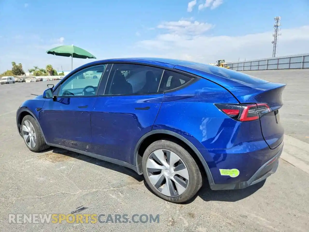 2 Photograph of a damaged car 7SAYGDEE0PF784334 TESLA MODEL Y 2023