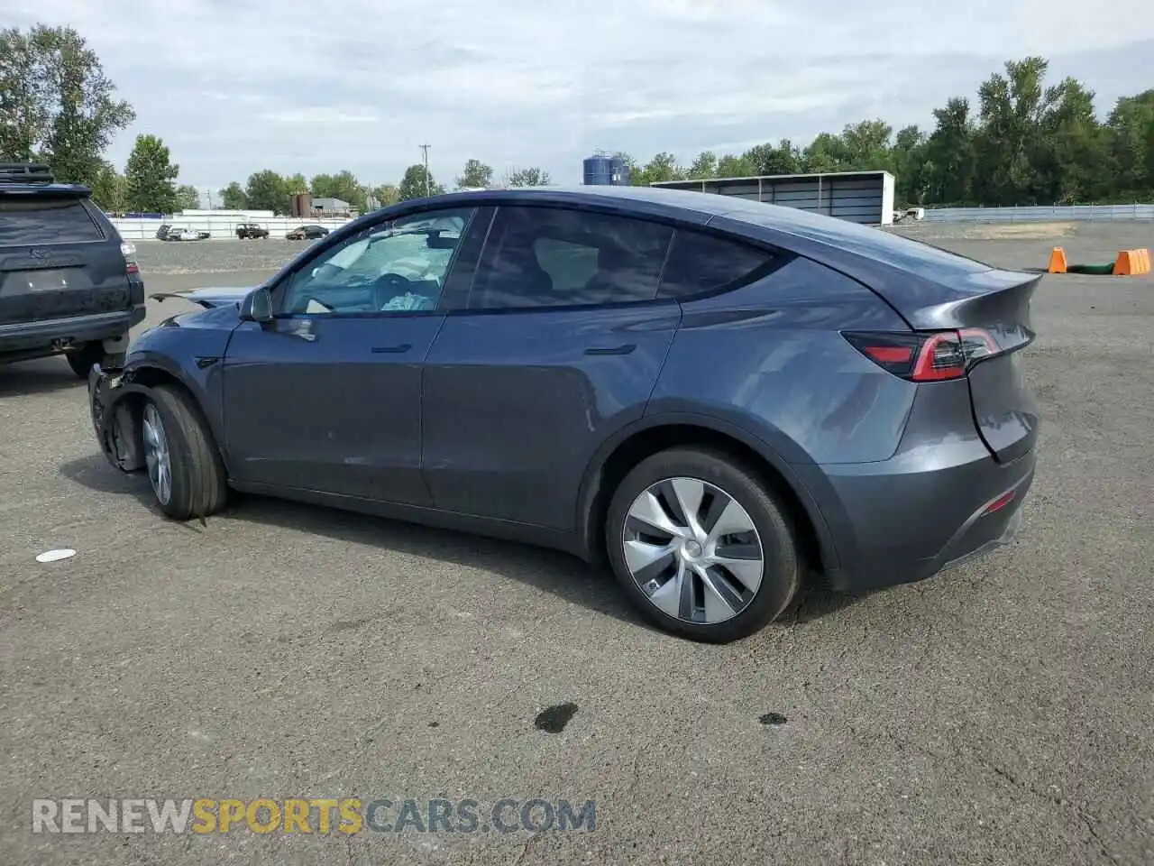 2 Photograph of a damaged car 7SAYGDEE0PF921935 TESLA MODEL Y 2023