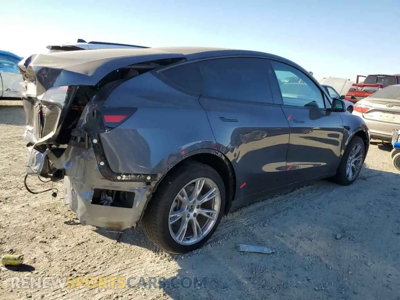 3 Photograph of a damaged car 7SAYGDEE0PF924818 TESLA MODEL Y 2023