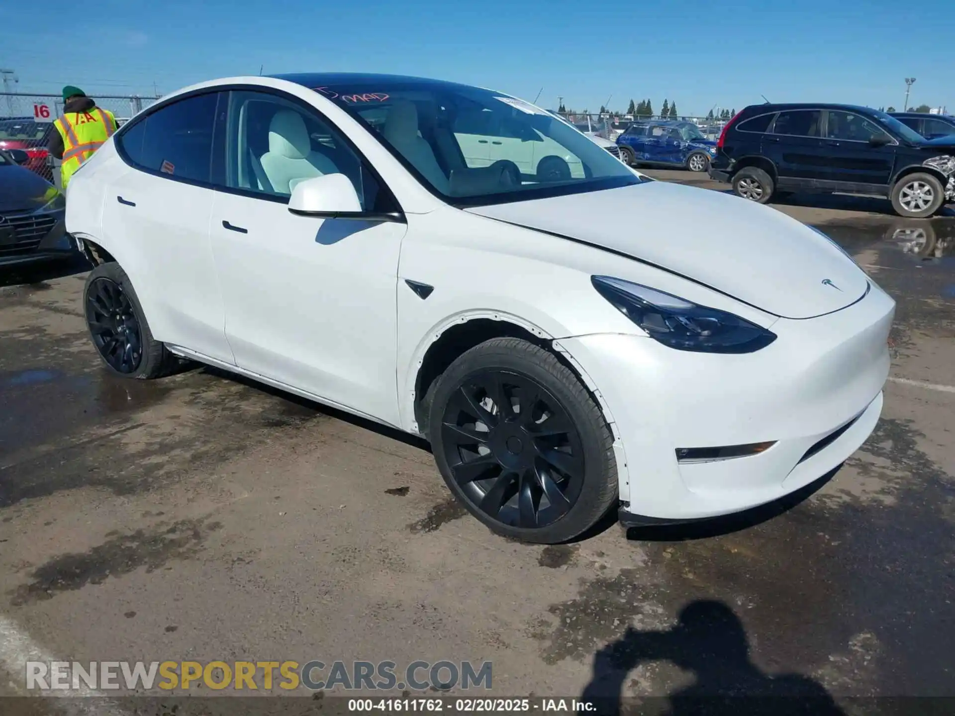 1 Photograph of a damaged car 7SAYGDEE0PF945202 TESLA MODEL Y 2023
