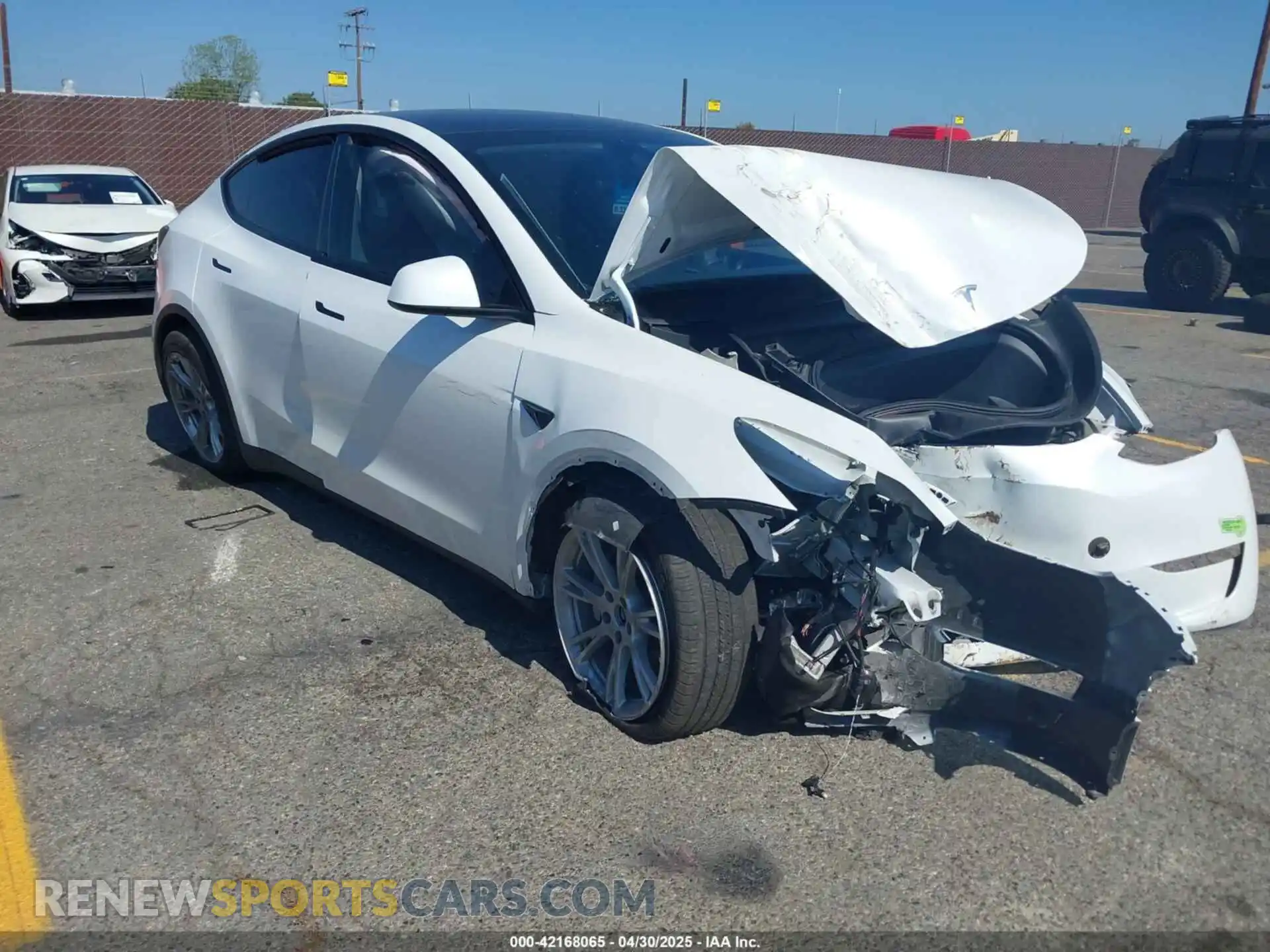 1 Photograph of a damaged car 7SAYGDEE1PA034664 TESLA MODEL Y 2023