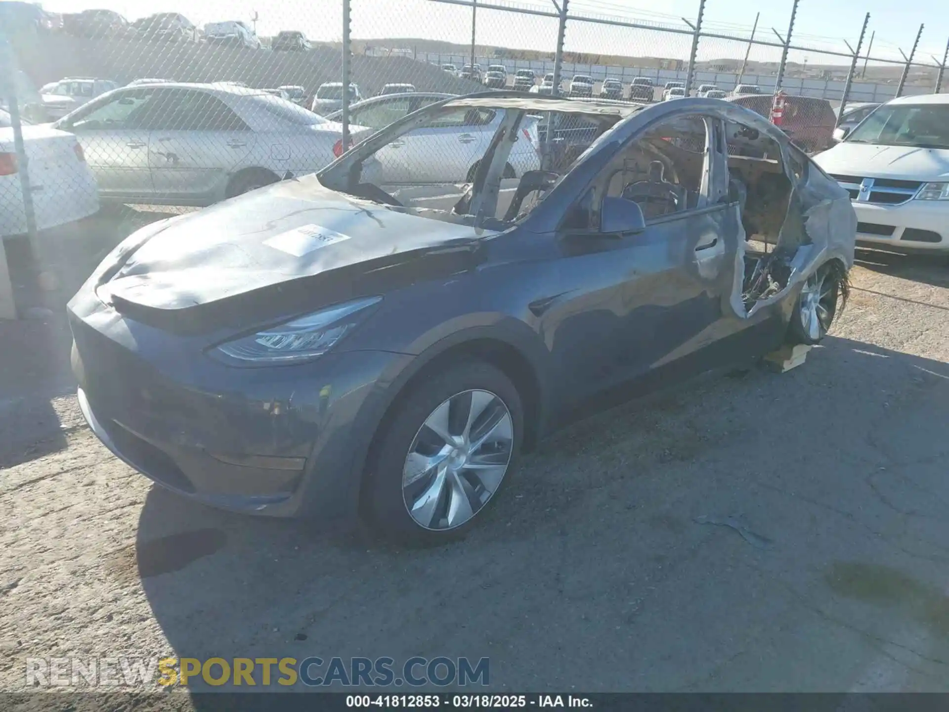 2 Photograph of a damaged car 7SAYGDEE1PA041727 TESLA MODEL Y 2023