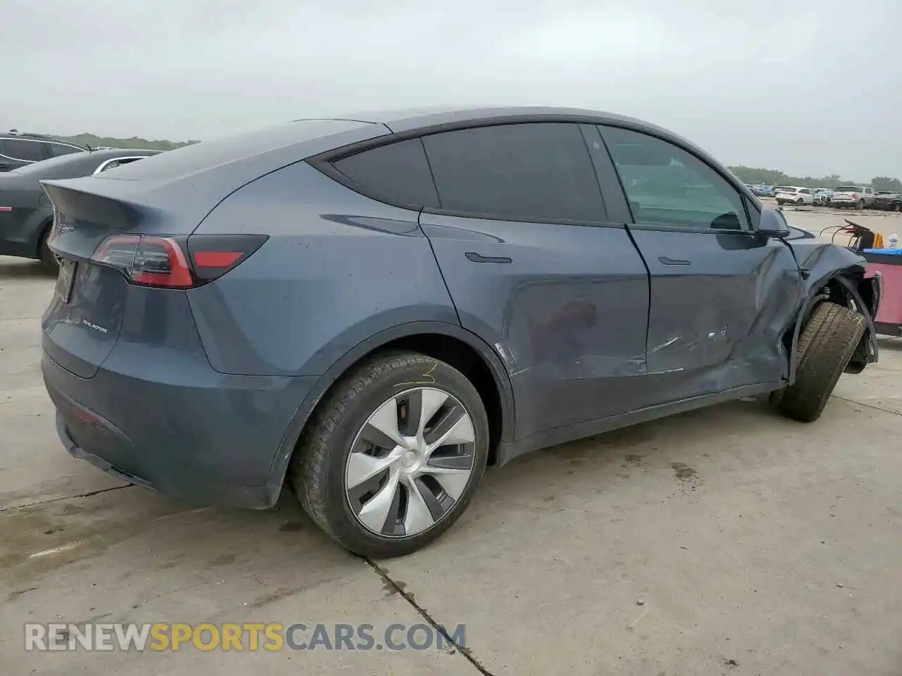 3 Photograph of a damaged car 7SAYGDEE1PA042327 TESLA MODEL Y 2023