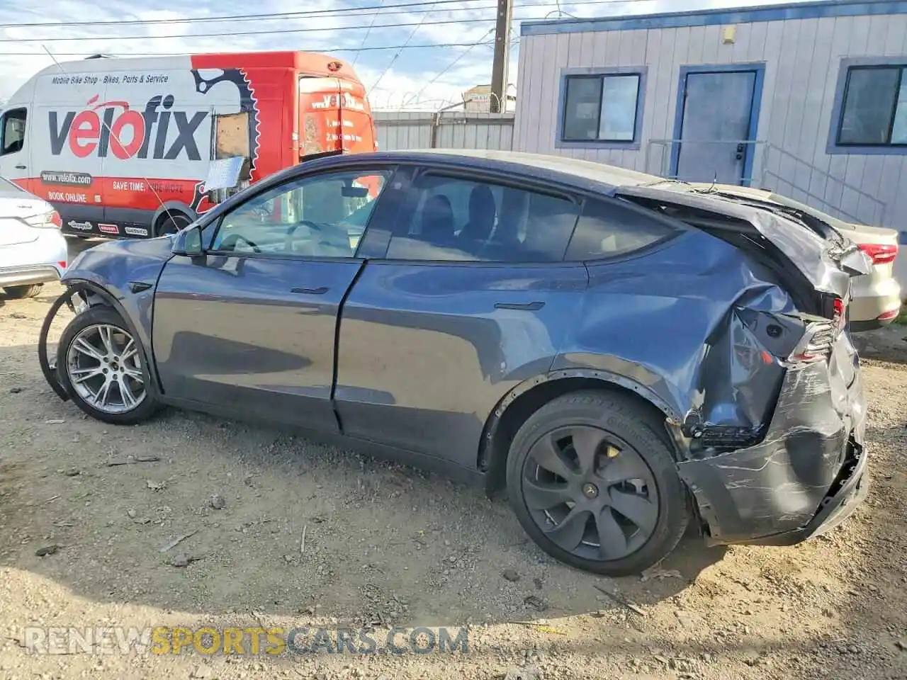 2 Photograph of a damaged car 7SAYGDEE1PA054249 TESLA MODEL Y 2023