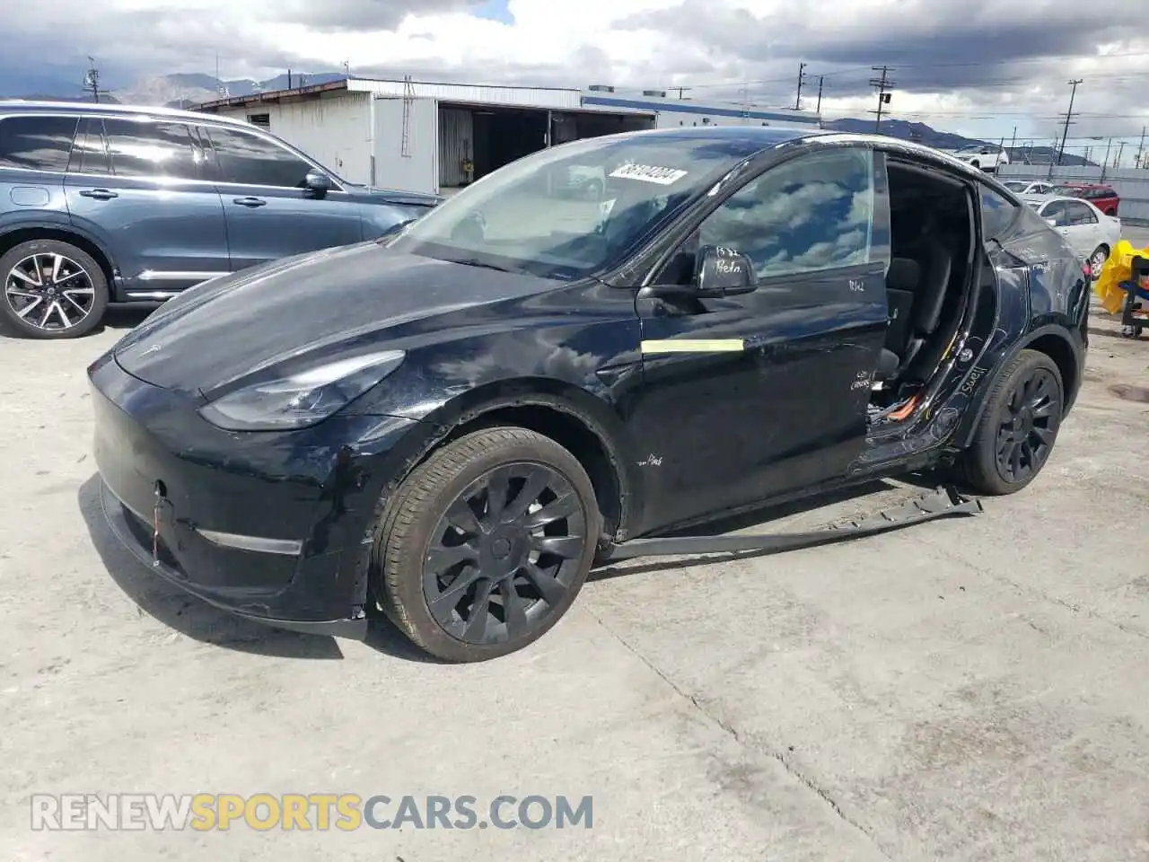 1 Photograph of a damaged car 7SAYGDEE1PA057927 TESLA MODEL Y 2023