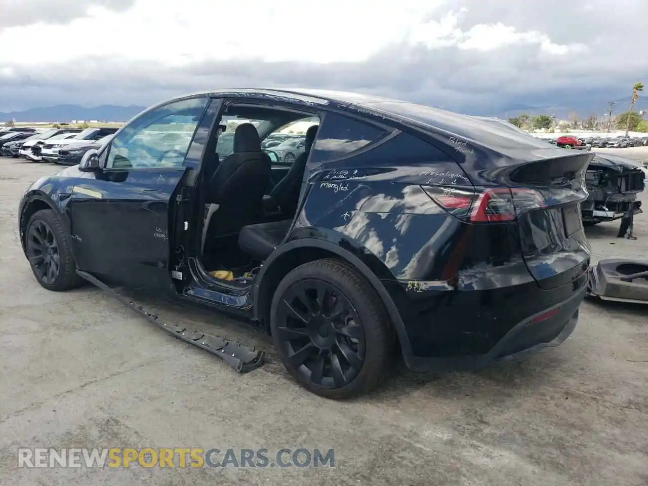 2 Photograph of a damaged car 7SAYGDEE1PA057927 TESLA MODEL Y 2023