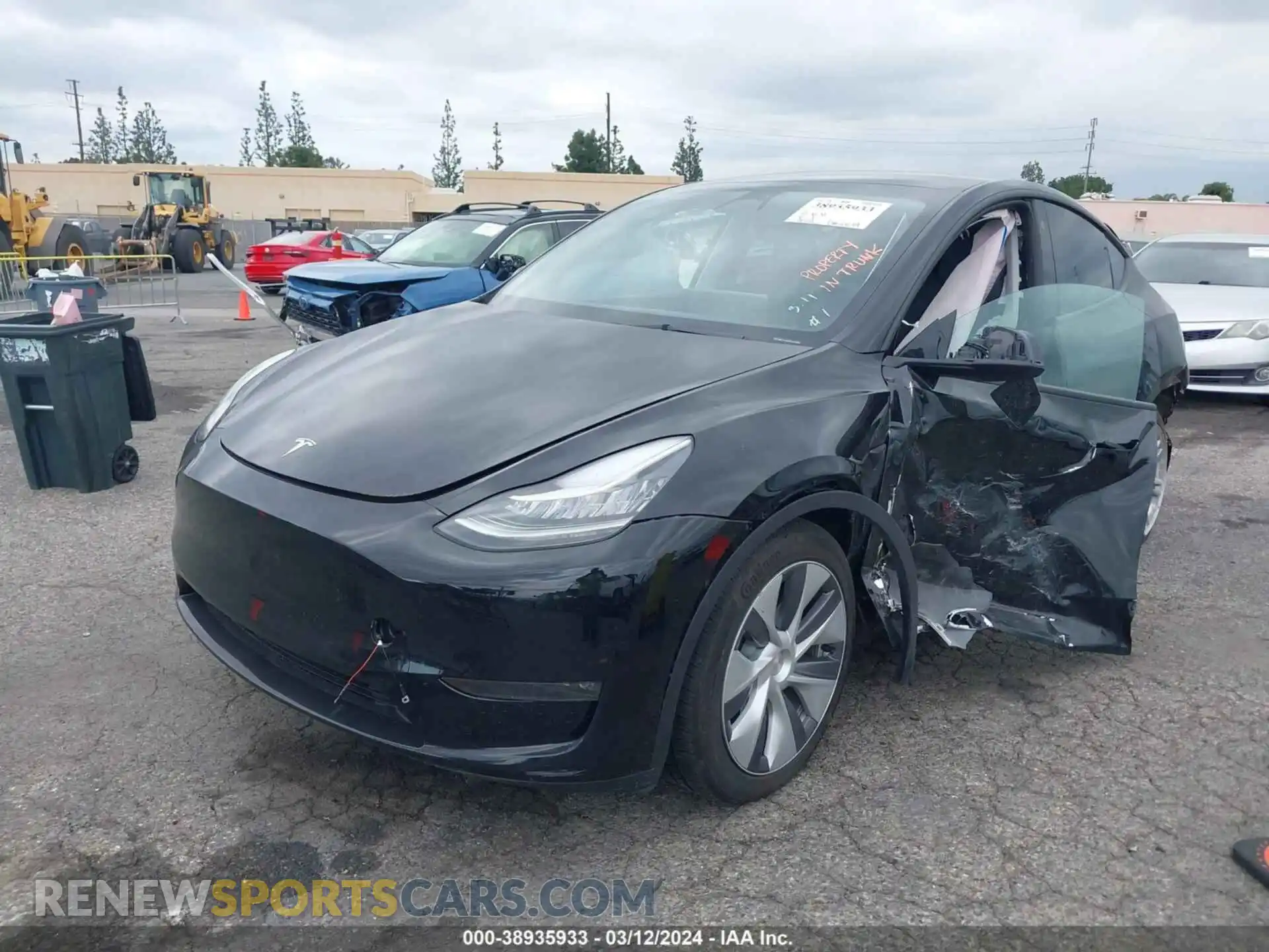 2 Photograph of a damaged car 7SAYGDEE1PA060049 TESLA MODEL Y 2023