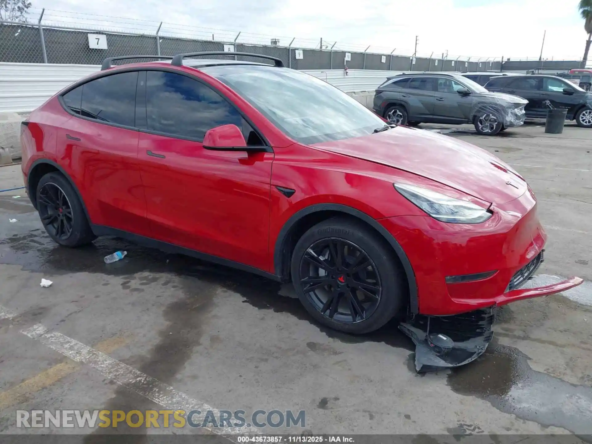 1 Photograph of a damaged car 7SAYGDEE1PA065333 TESLA MODEL Y 2023