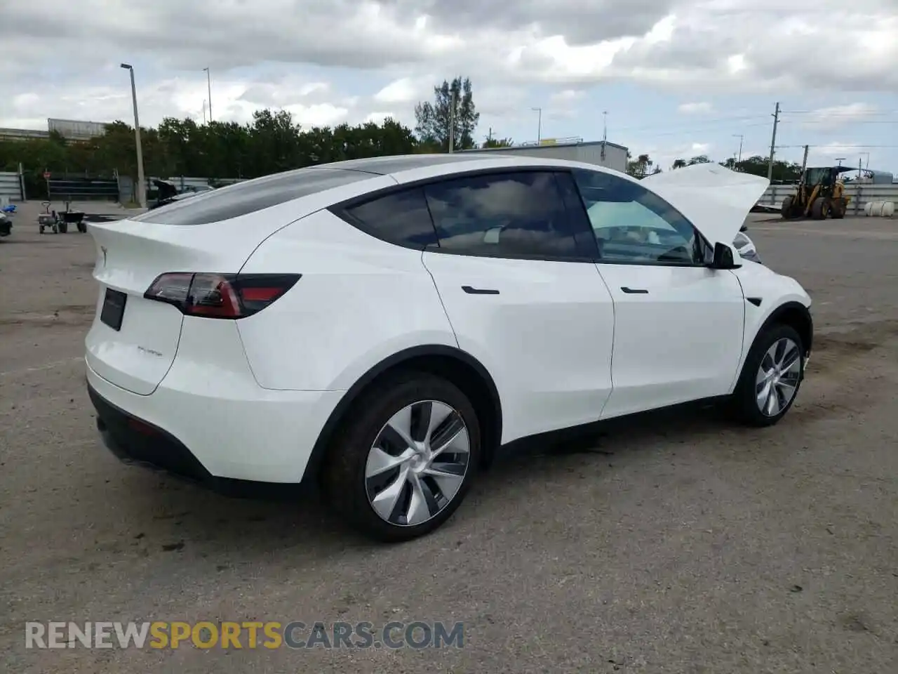 3 Photograph of a damaged car 7SAYGDEE1PA082925 TESLA MODEL Y 2023