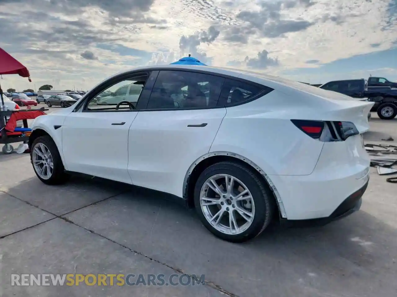2 Photograph of a damaged car 7SAYGDEE1PA092791 TESLA MODEL Y 2023