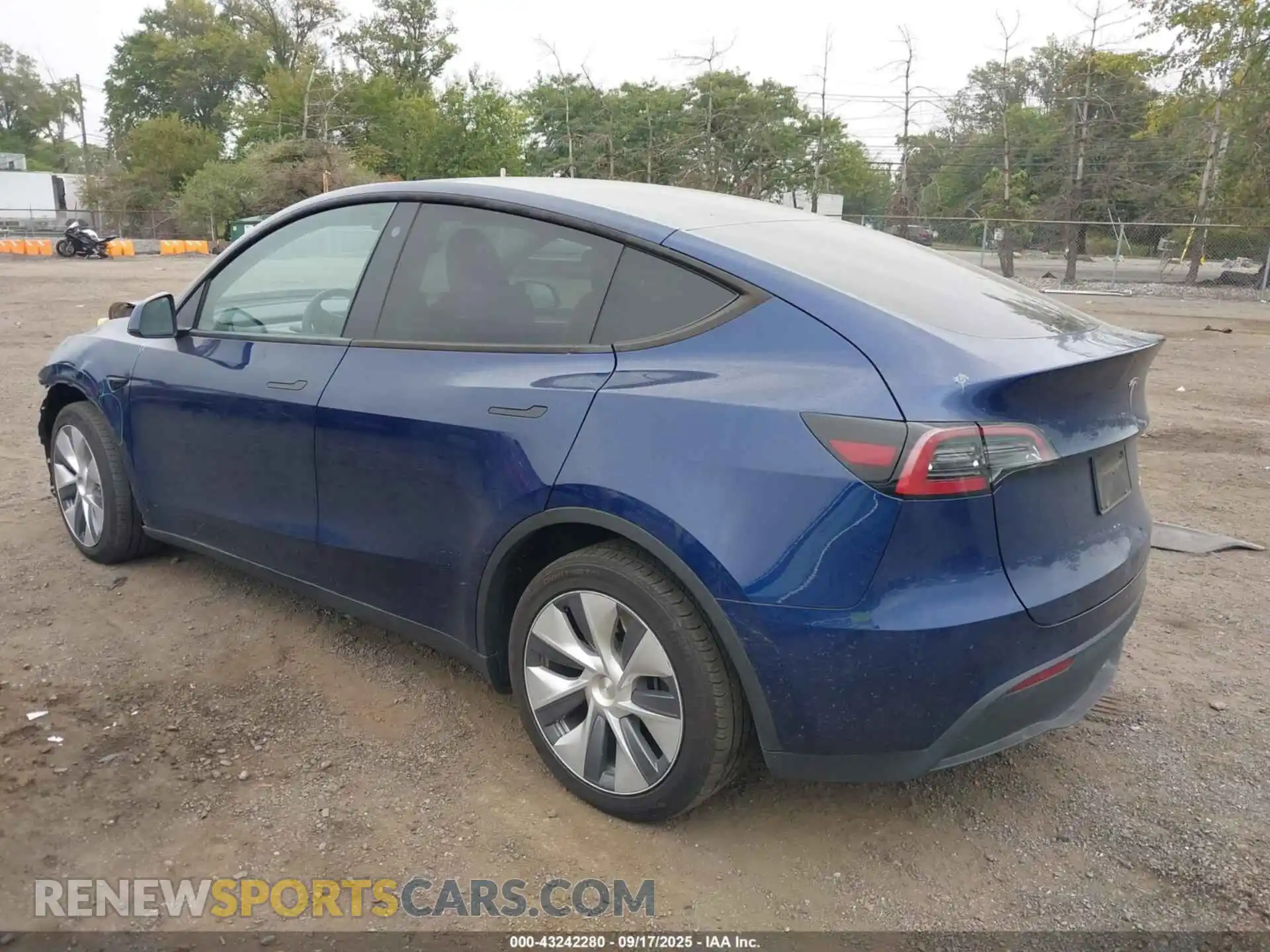 3 Photograph of a damaged car 7SAYGDEE1PA099062 TESLA MODEL Y 2023